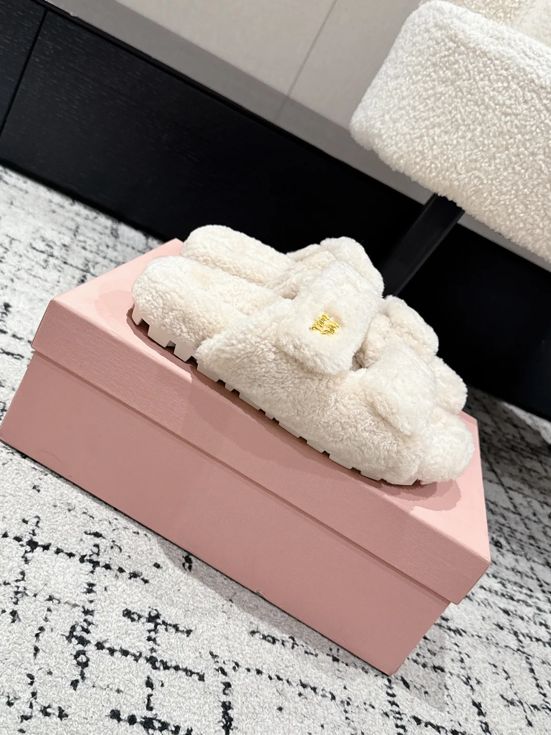 Тапочки Женские Miu Miu 444721