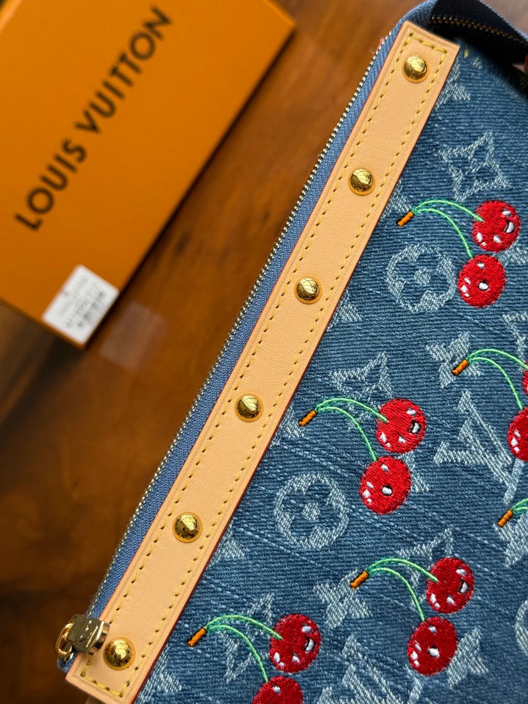 Сумки На Ремне Женские Louis Vuitton 340521