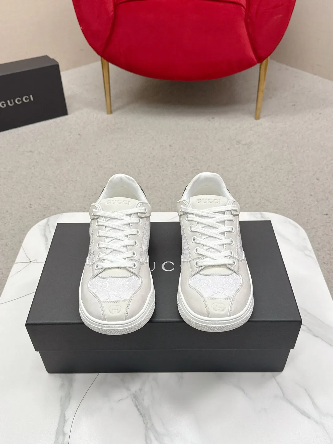 Кроссовки Женские Gucci 19099043