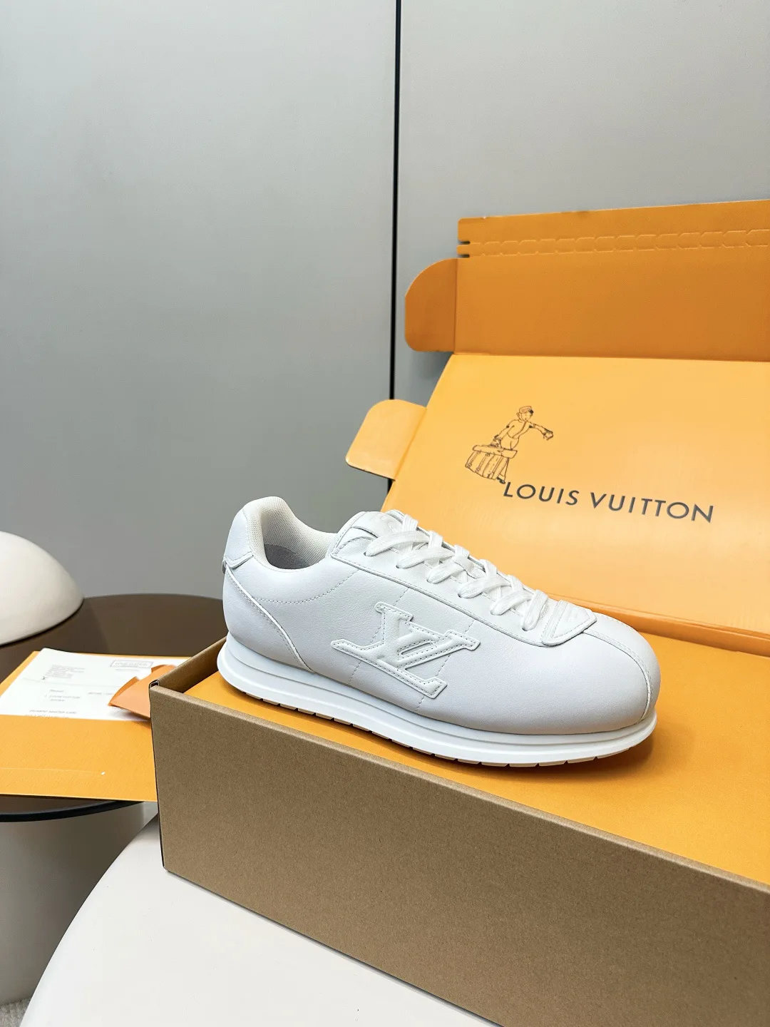 Кроссовки Женские Louis Vuitton 13561063