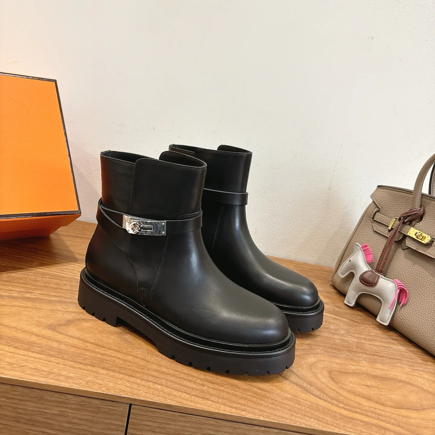 Ботинки Женские Hermes 399360