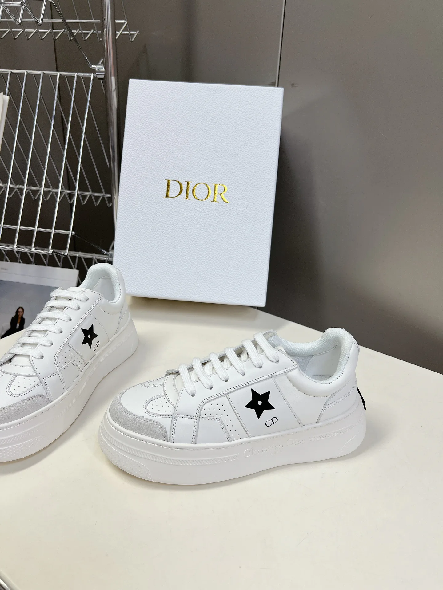 Кроссовки Женские Christian Dior 18005357
