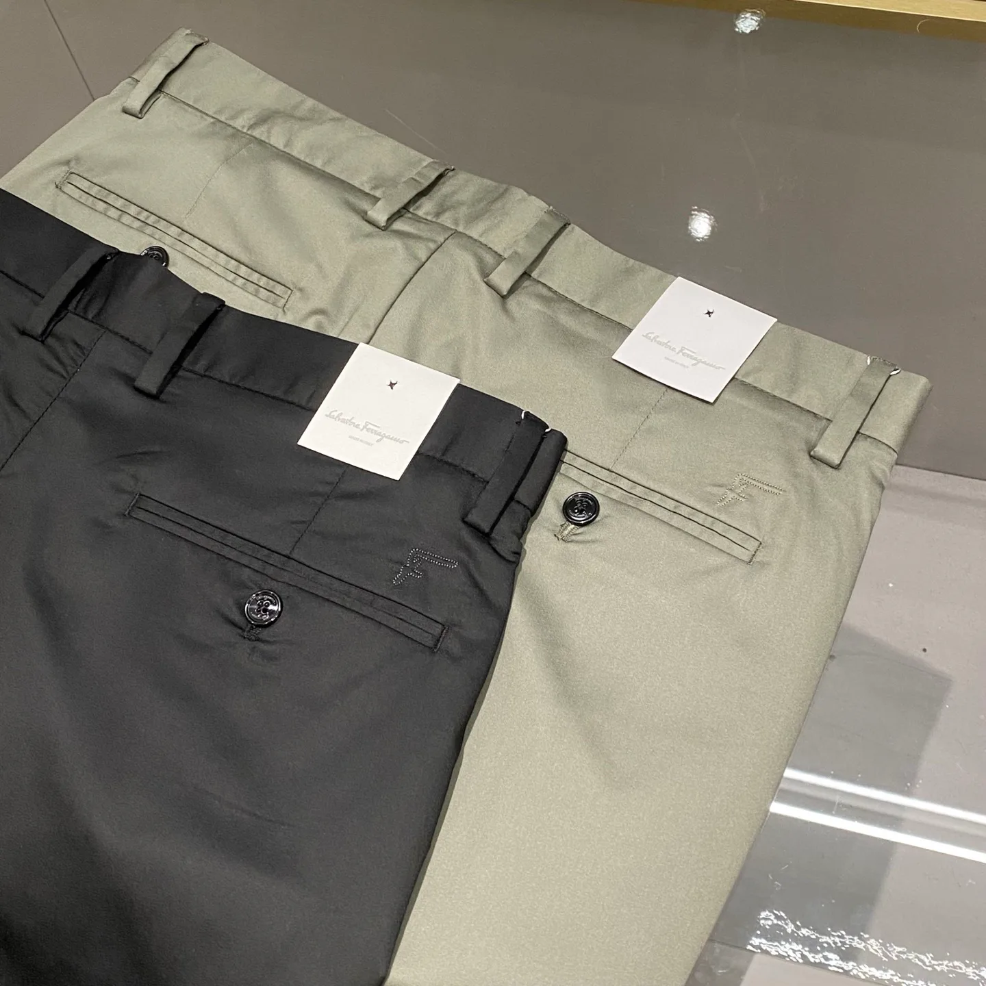 Брюки Мужские Salvatore Ferragamo 12551679