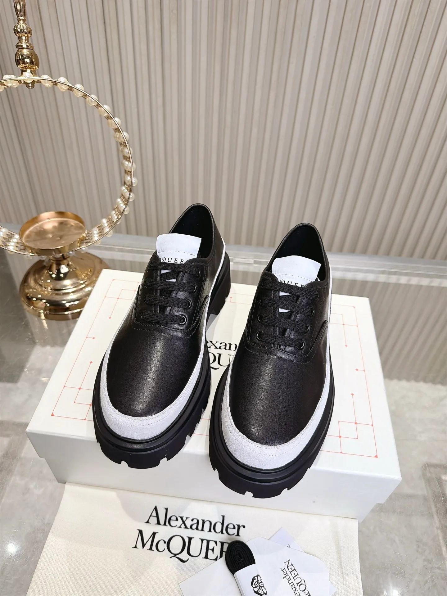 Кроссовки Женские Alexander Mcqueen 19080143