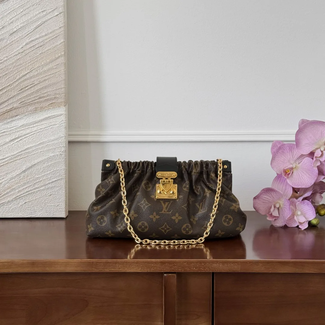 Клатчи Женские Louis Vuitton 1808854