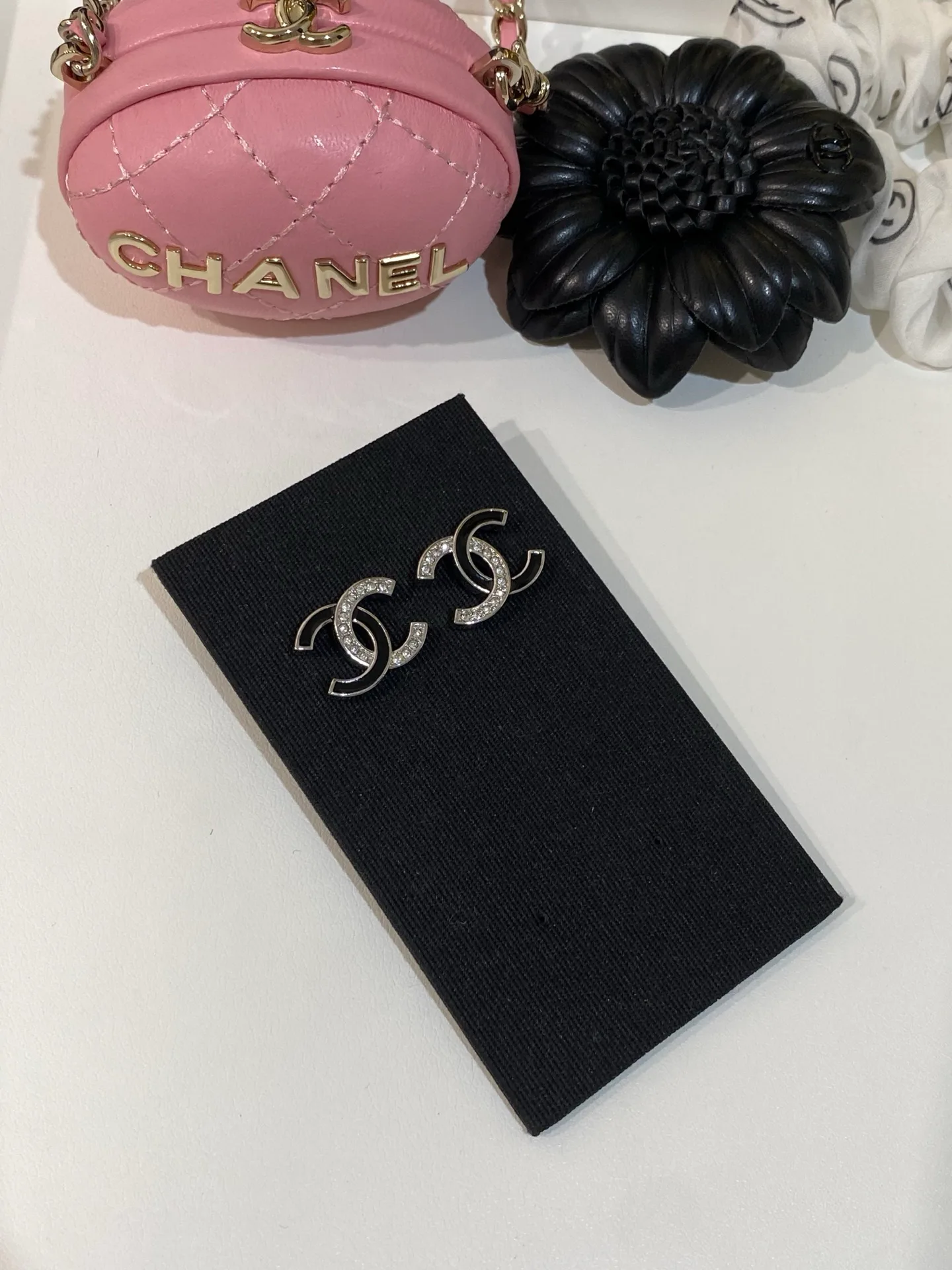Бижутерия Chanel 18123110