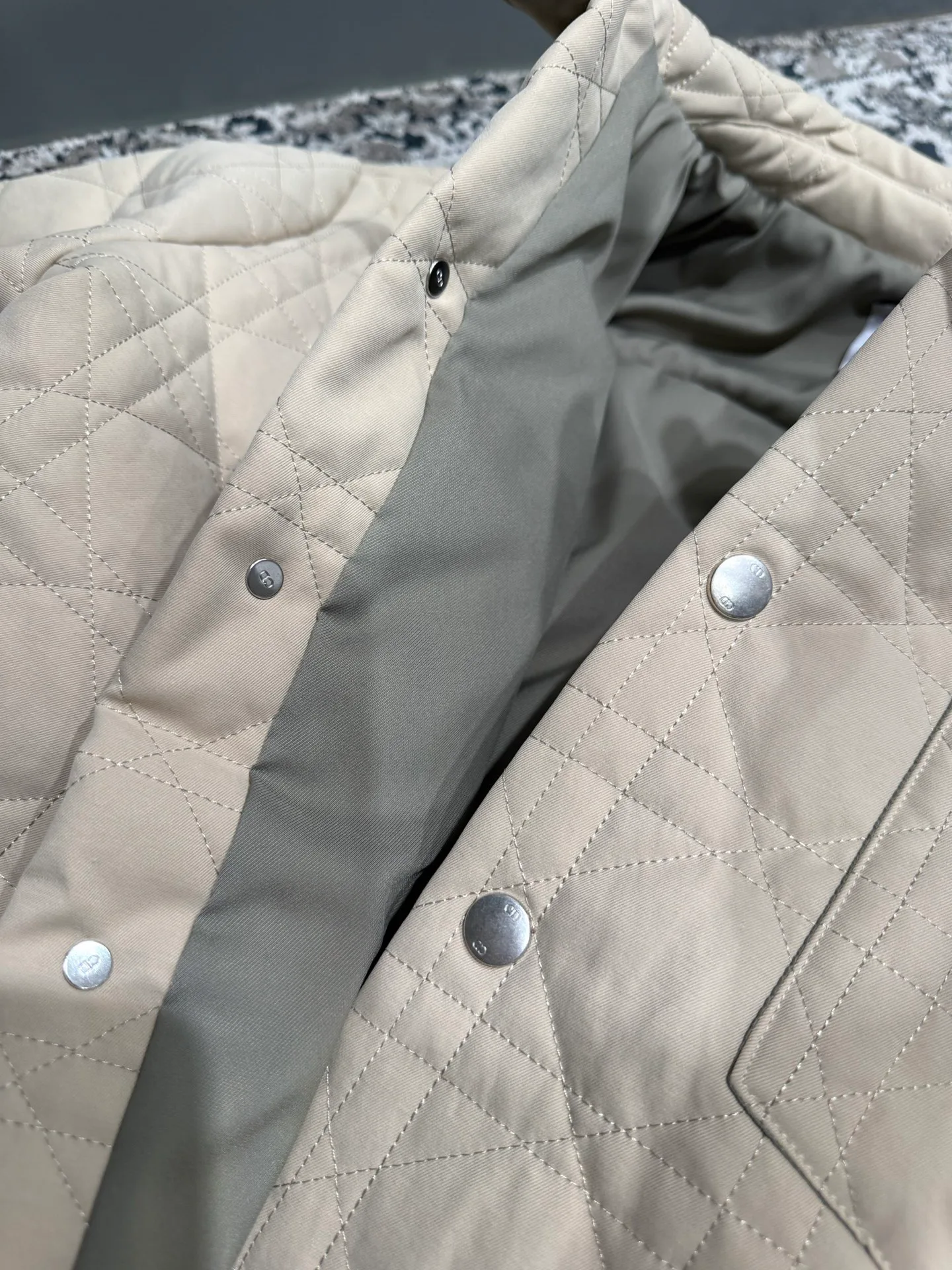 Куртки И Пуховики Женские Christian Dior 11068252