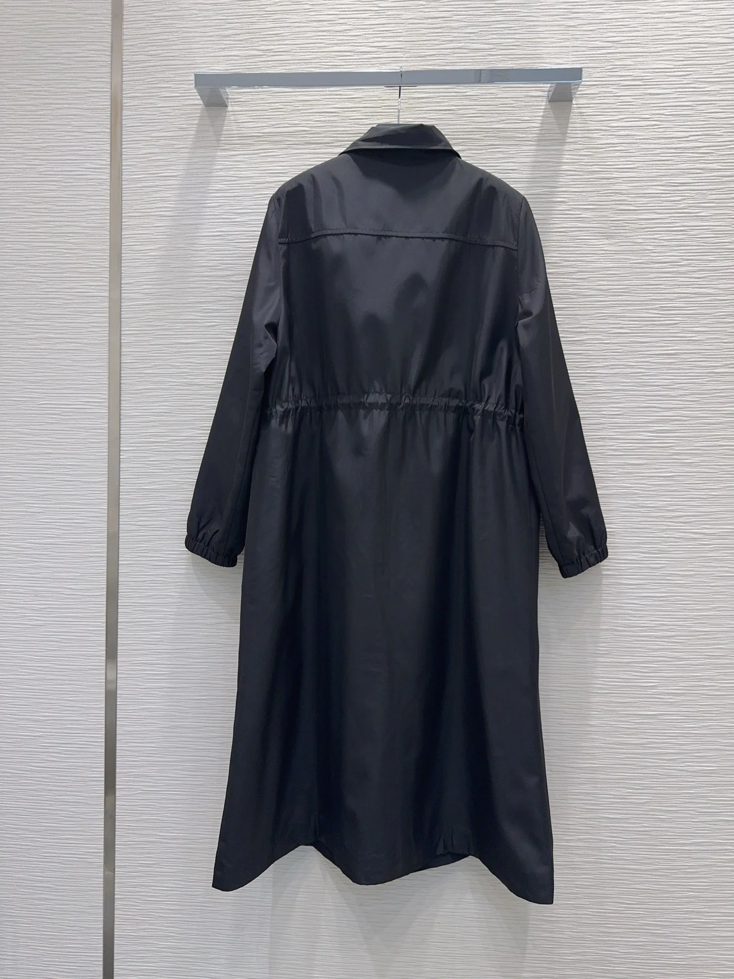 Куртки И Пуховики Женские Prada 17988394