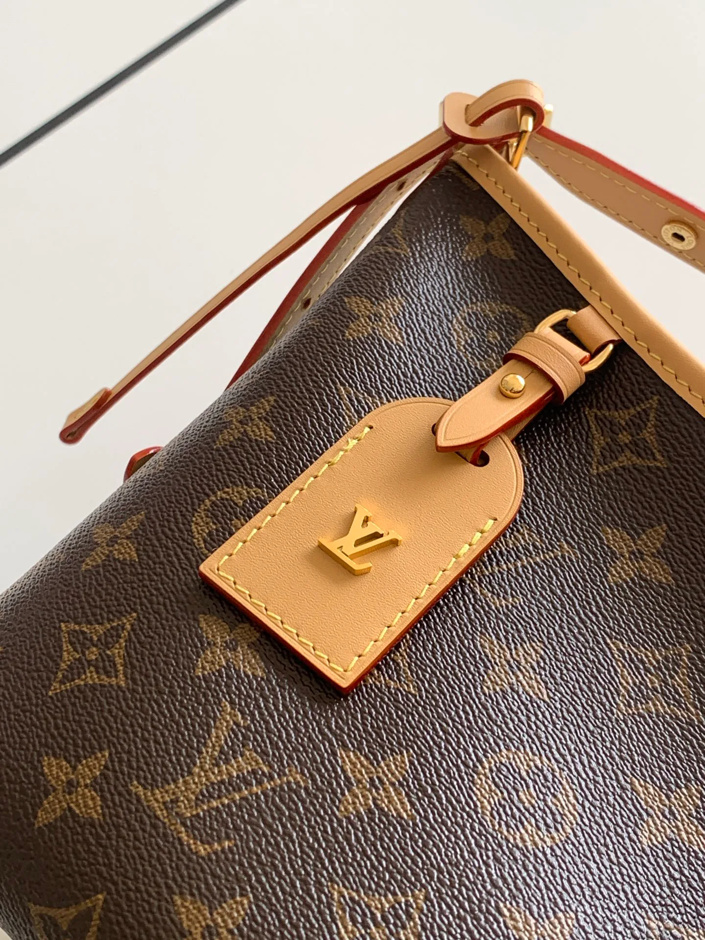 Классические Сумки Женские Louis Vuitton 17802973