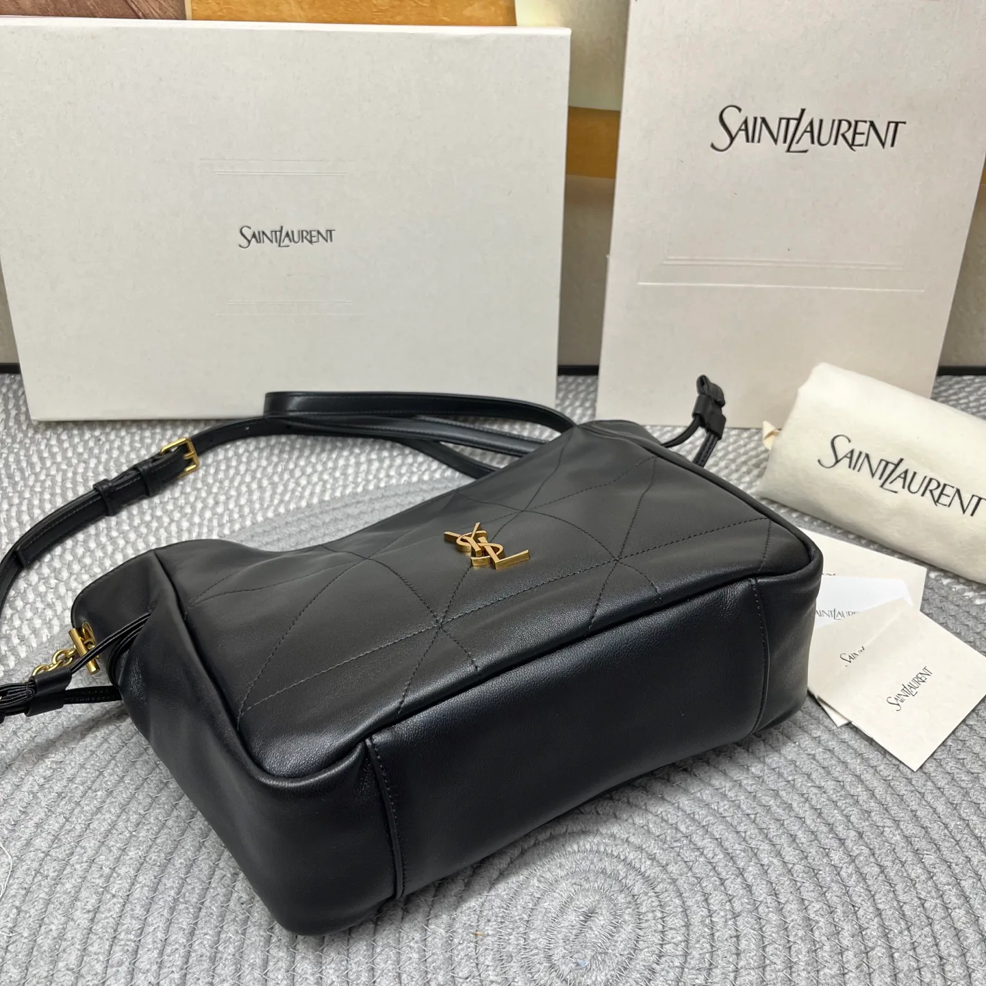 Сумки На Ремне Женские Saint Laurent 11309800