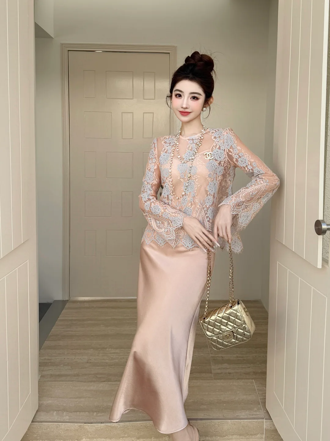 Платья Женские Chanel 19583