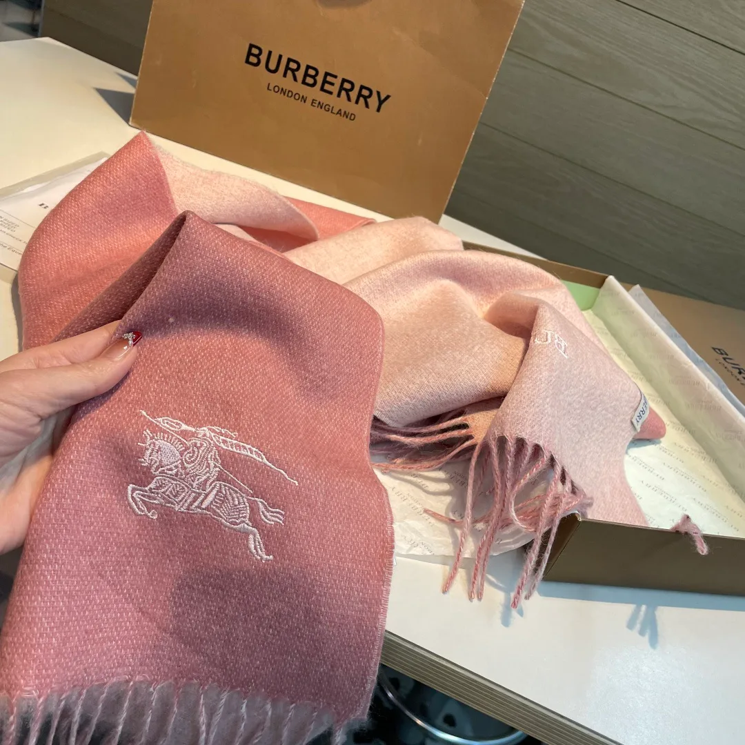 Шарфы Burberry 1303519