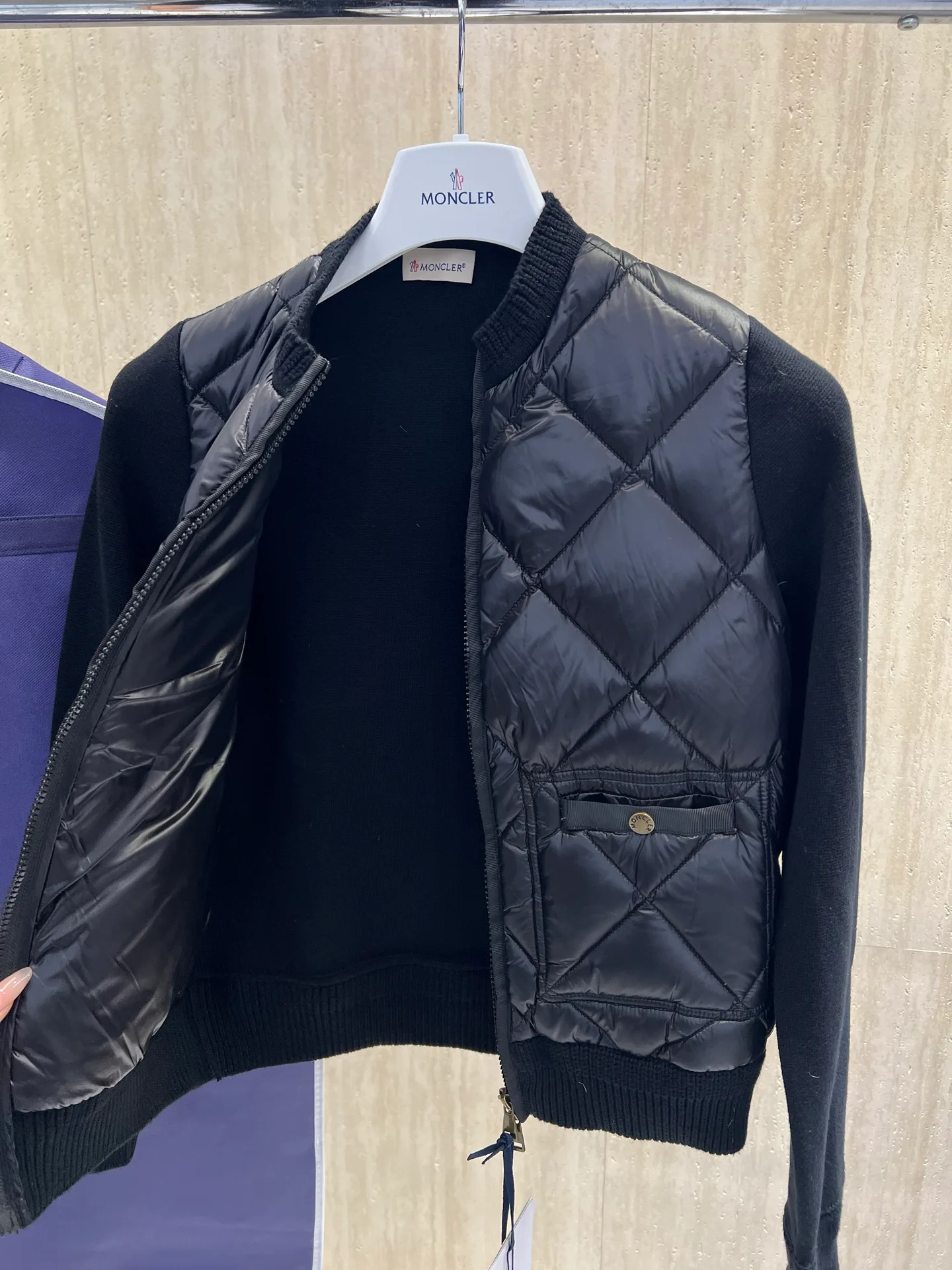 Куртки И Пуховики Женские Moncler 18723756