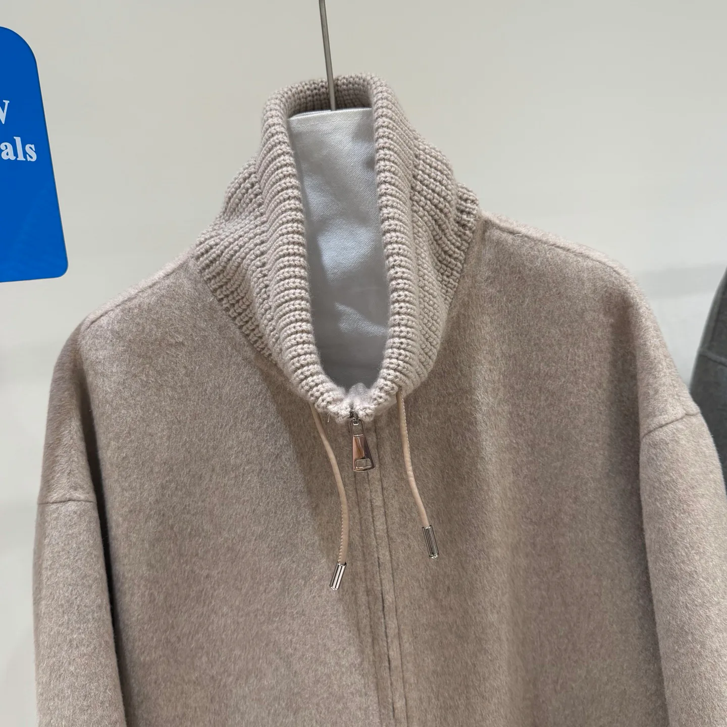 Пальто Женские Loro Piana 18203386
