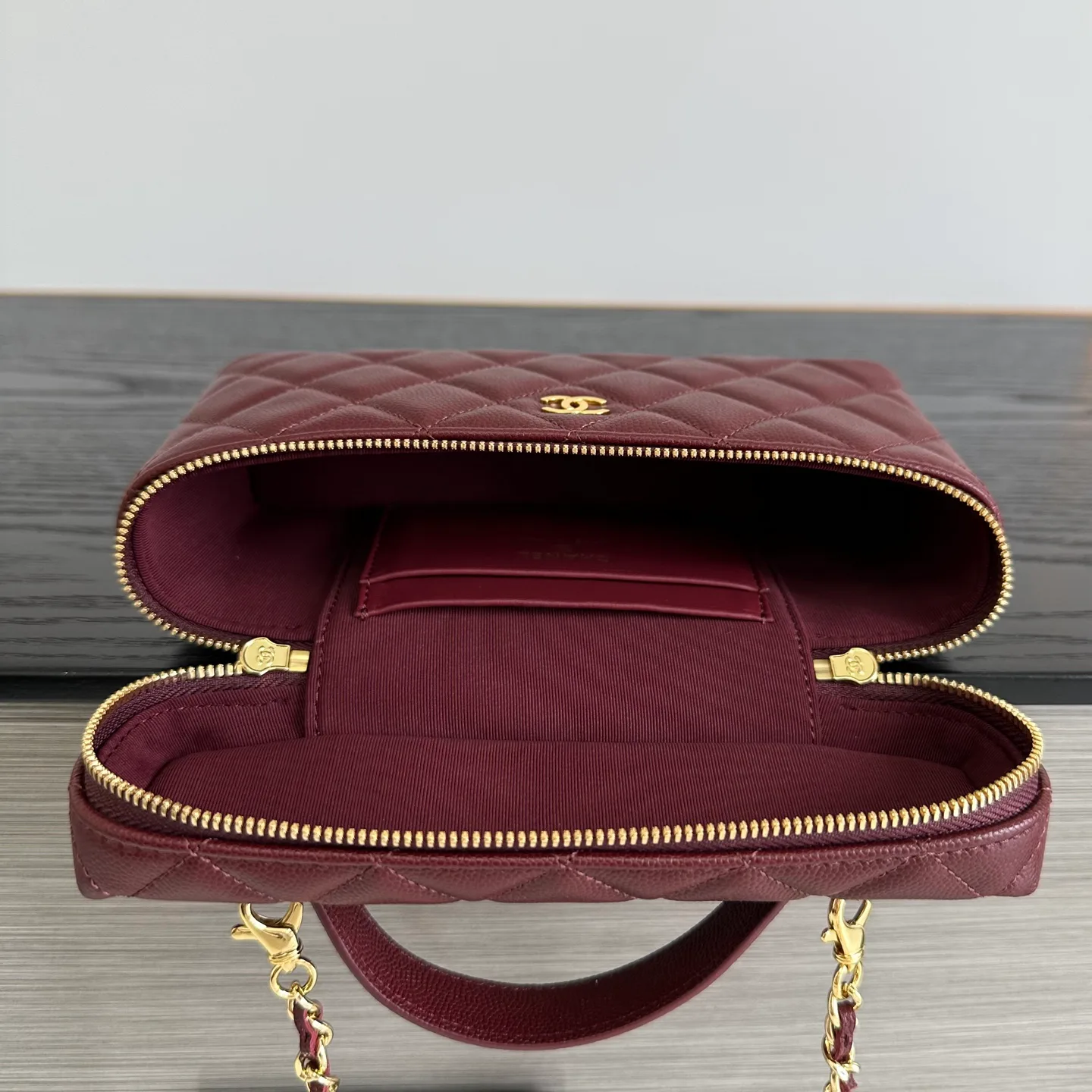 Классические Сумки Женские Chanel 18057776