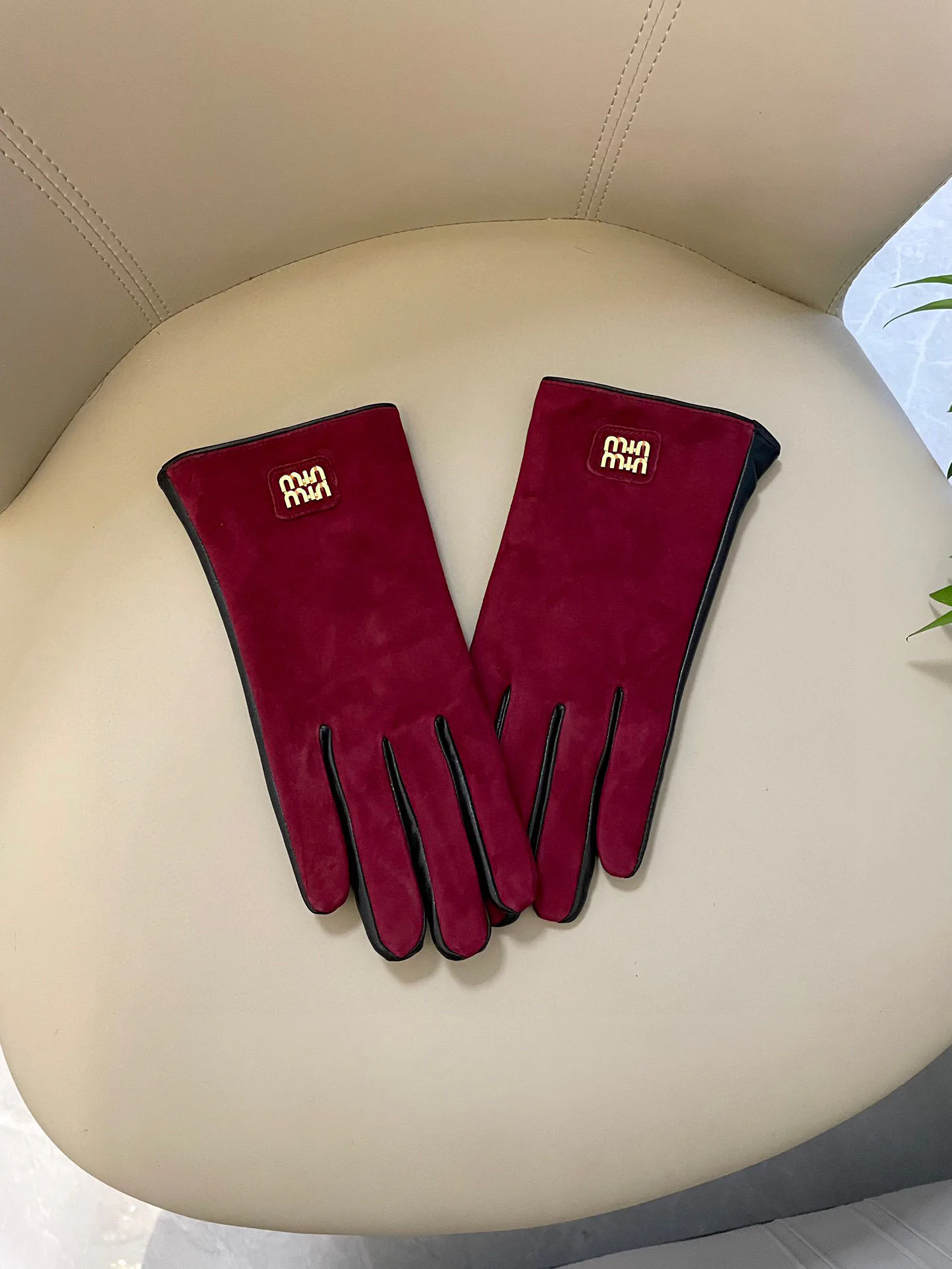 Перчатки Miu Miu 262318