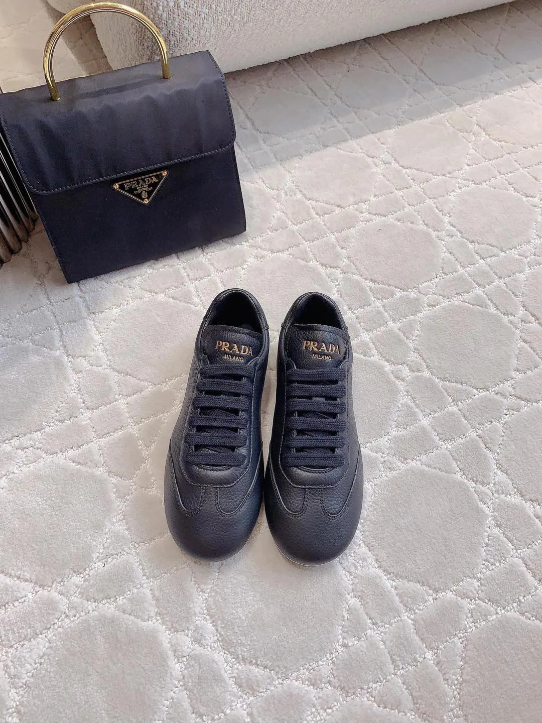 Кроссовки Женские Prada