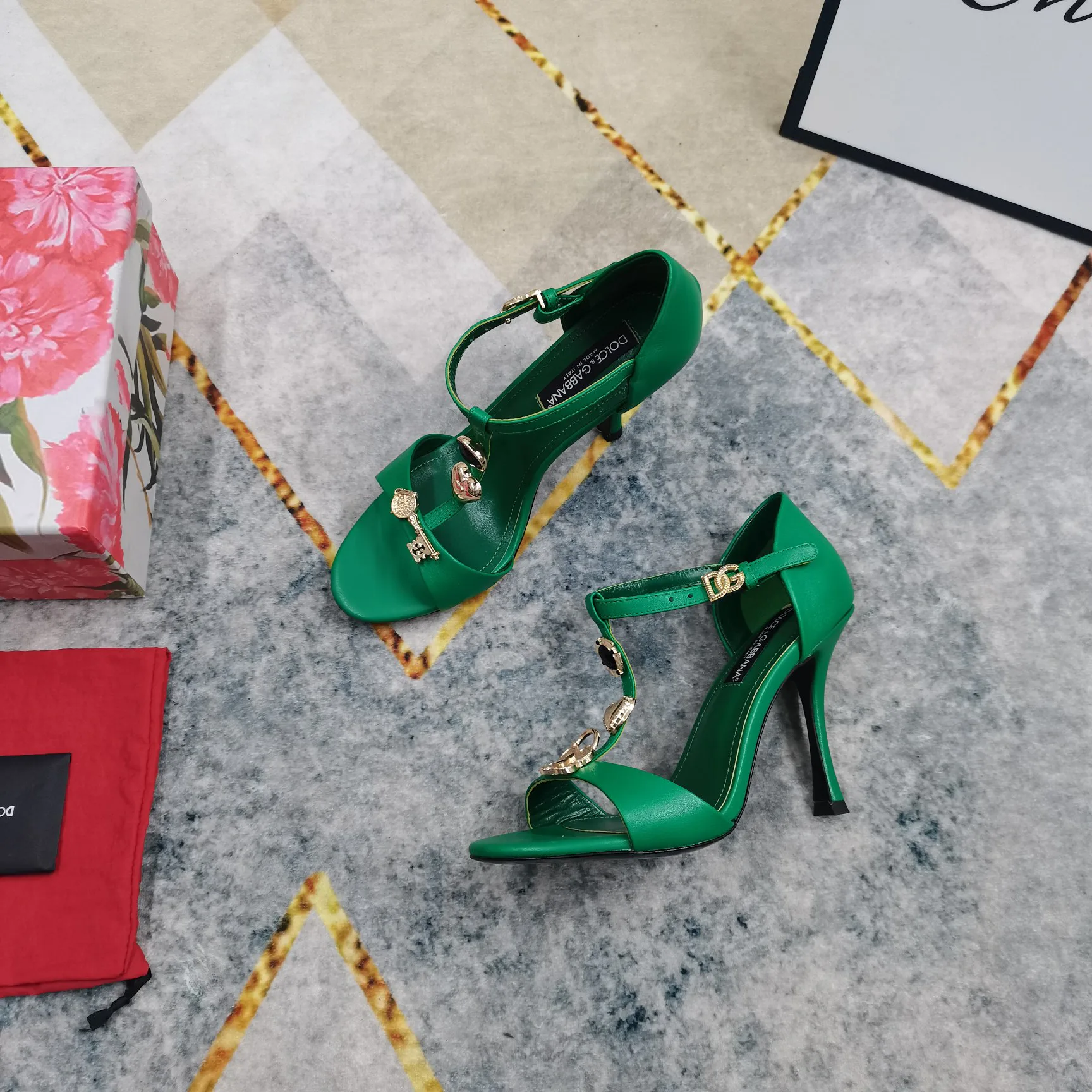Босоножки Женские Dolce & Gabbana 11247974