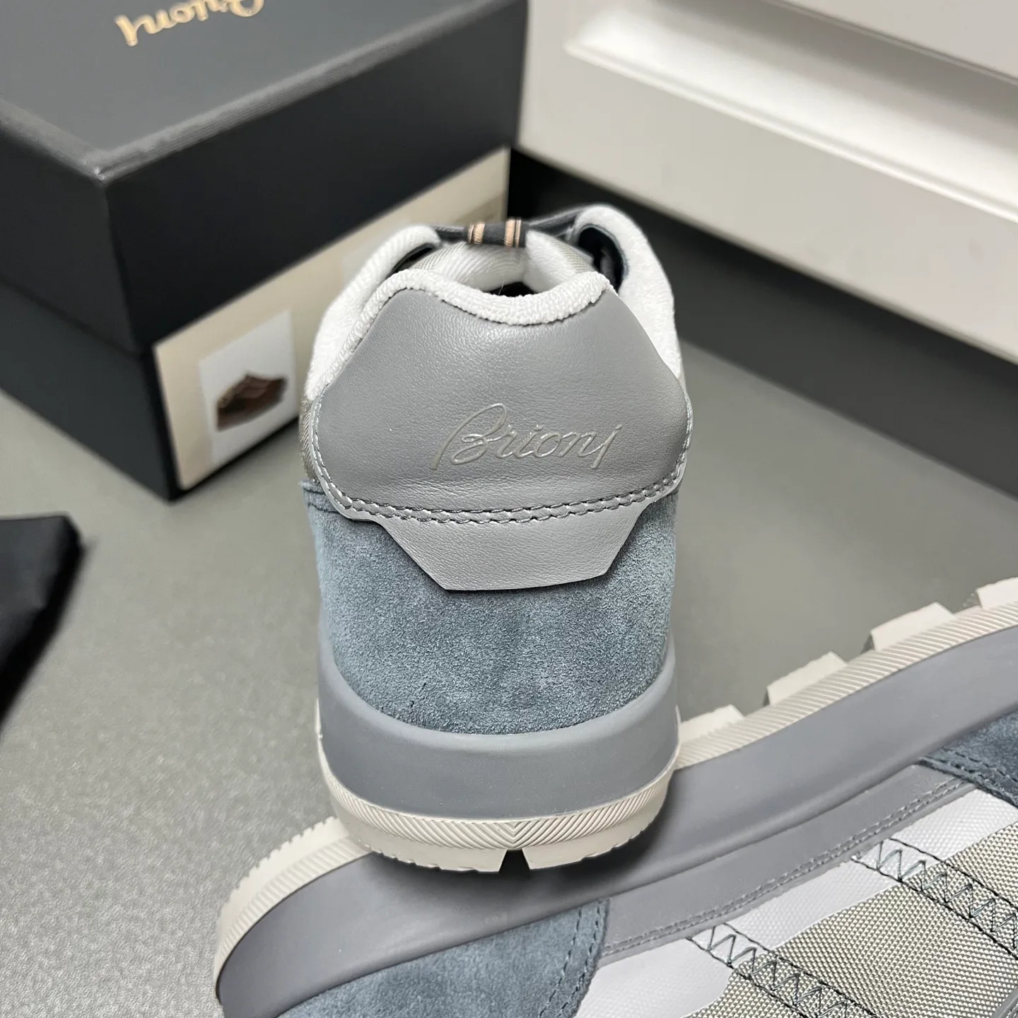 Кроссовки Женские Brioni 12415