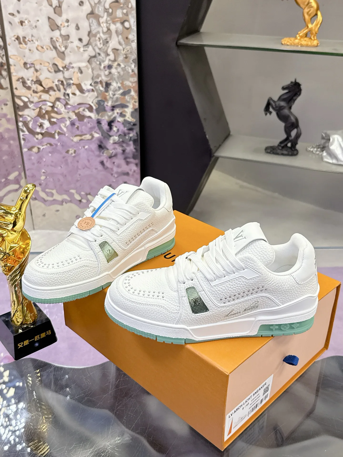 Кроссовки Женские Louis Vuitton 5061388