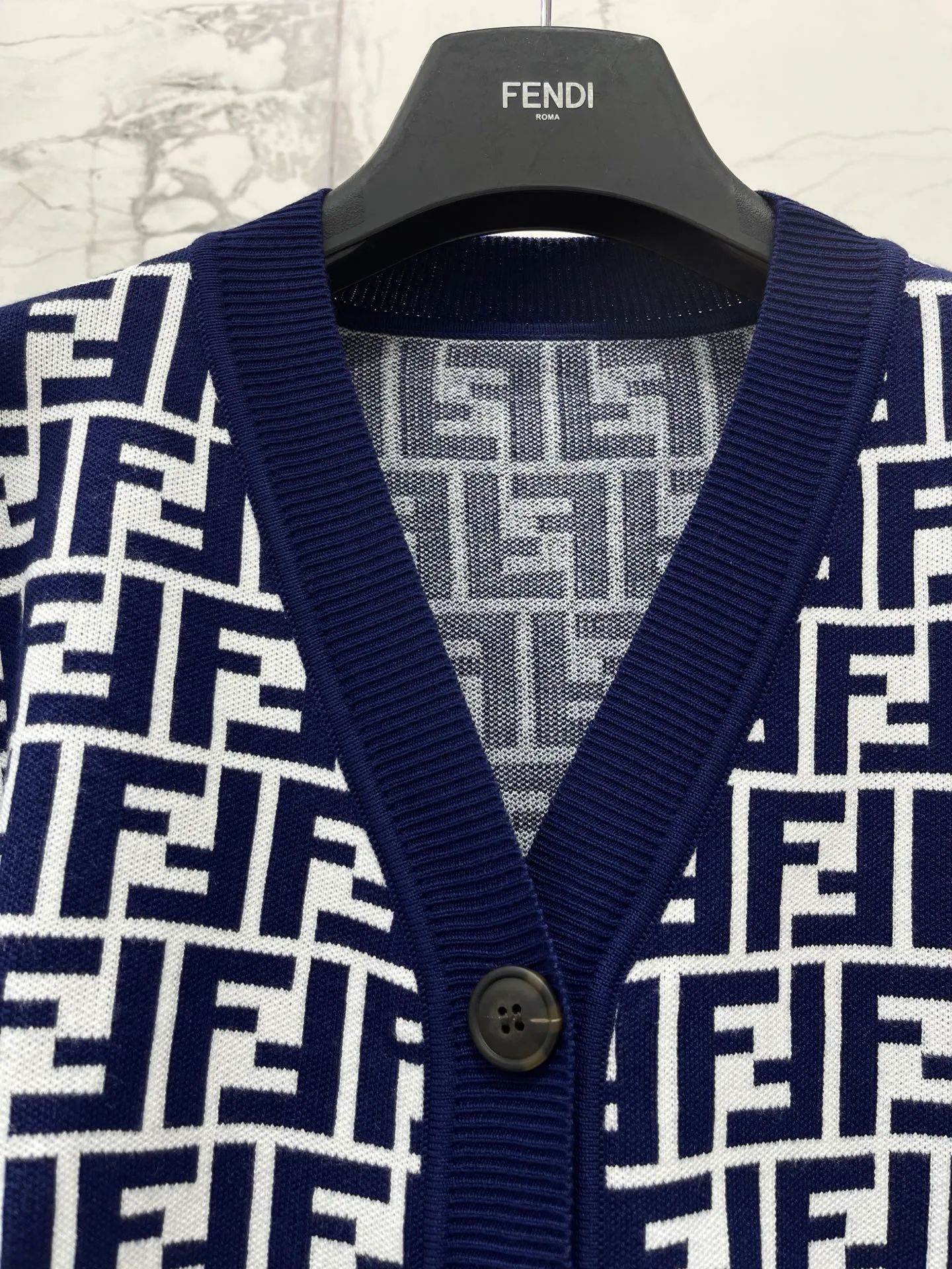 Джемперы И Свитеры Женские Fendi 18211655