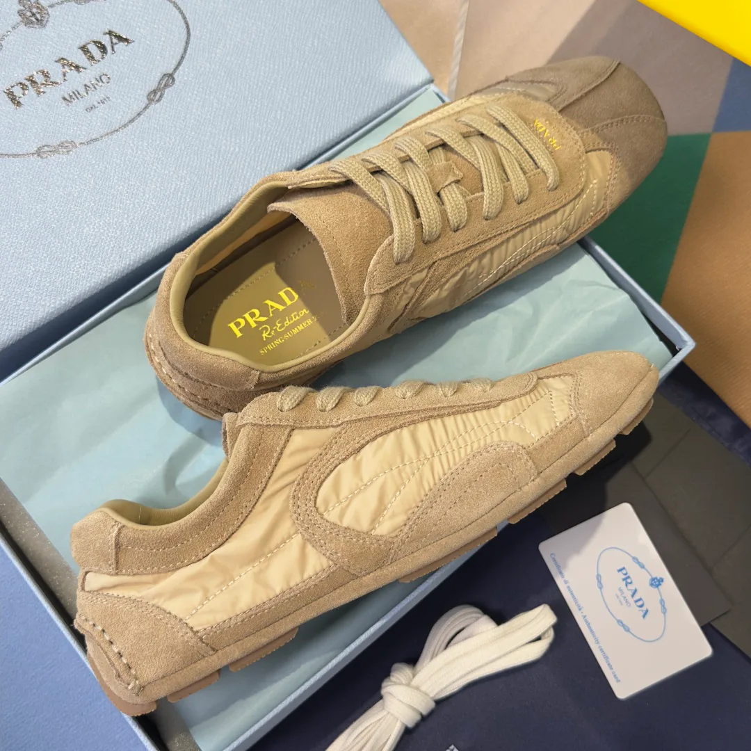 Кроссовки Женские Prada 11595708