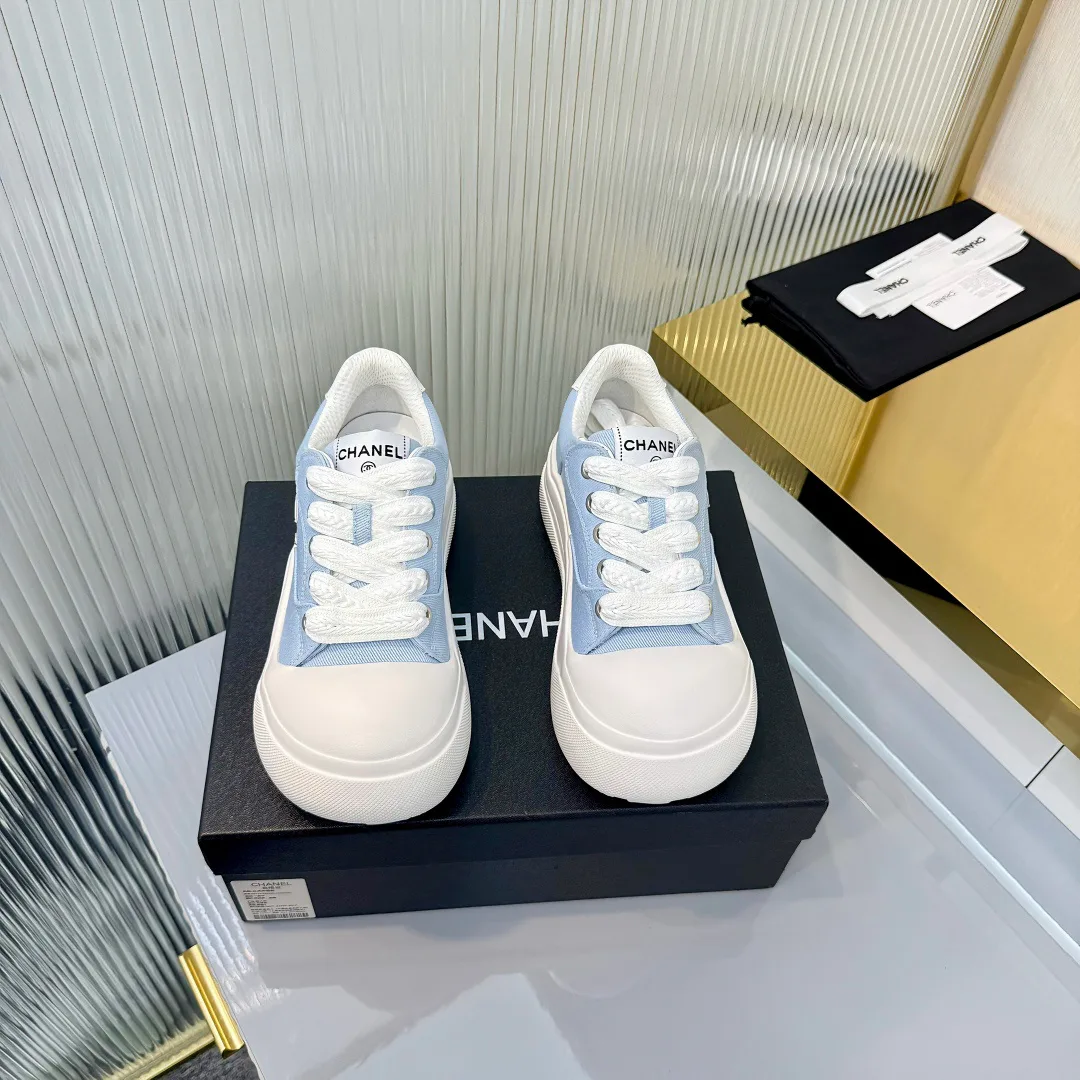 Кроссовки Женские Chanel 11396579