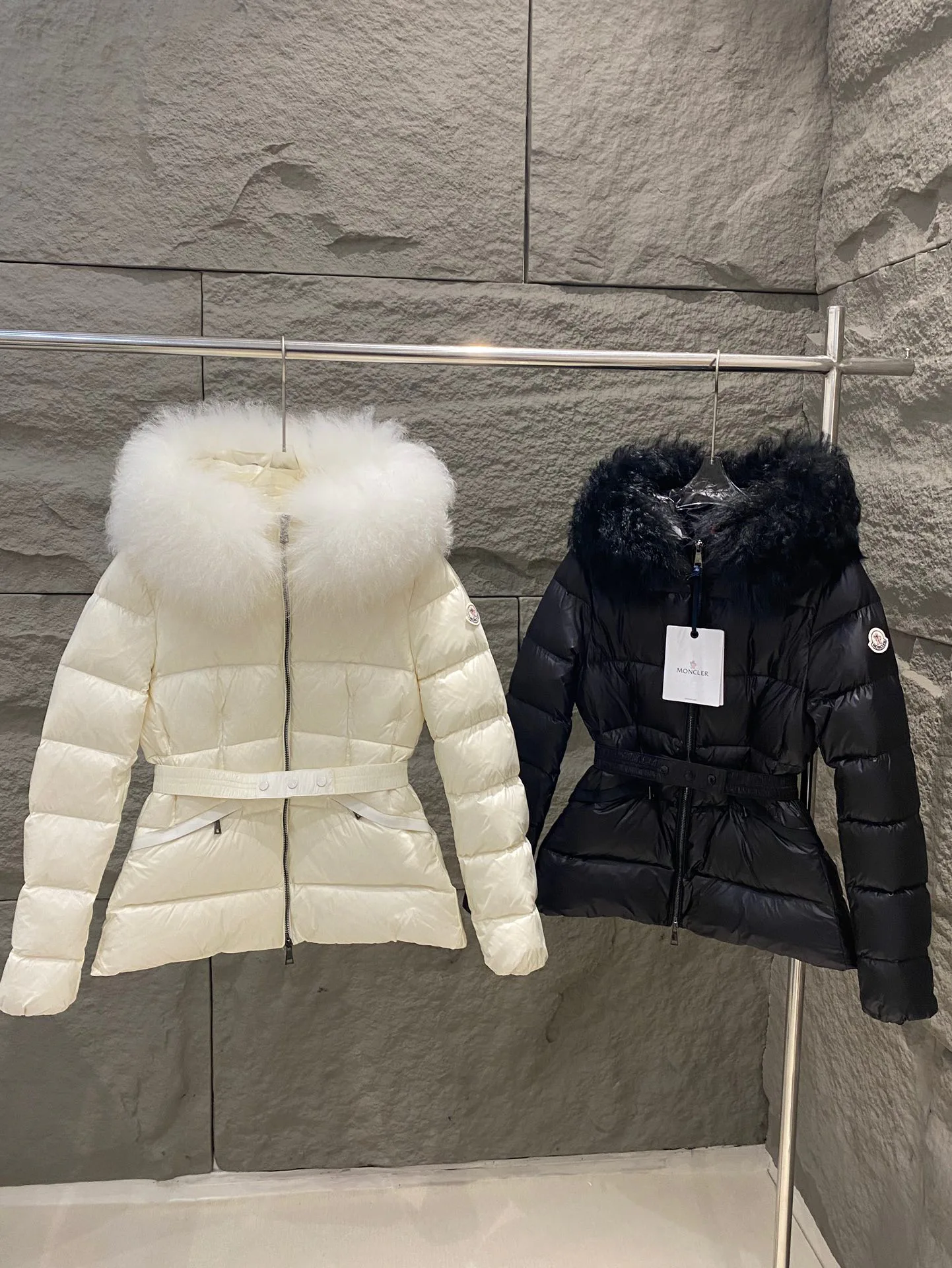Куртки И Пуховики Женские Moncler 18130060