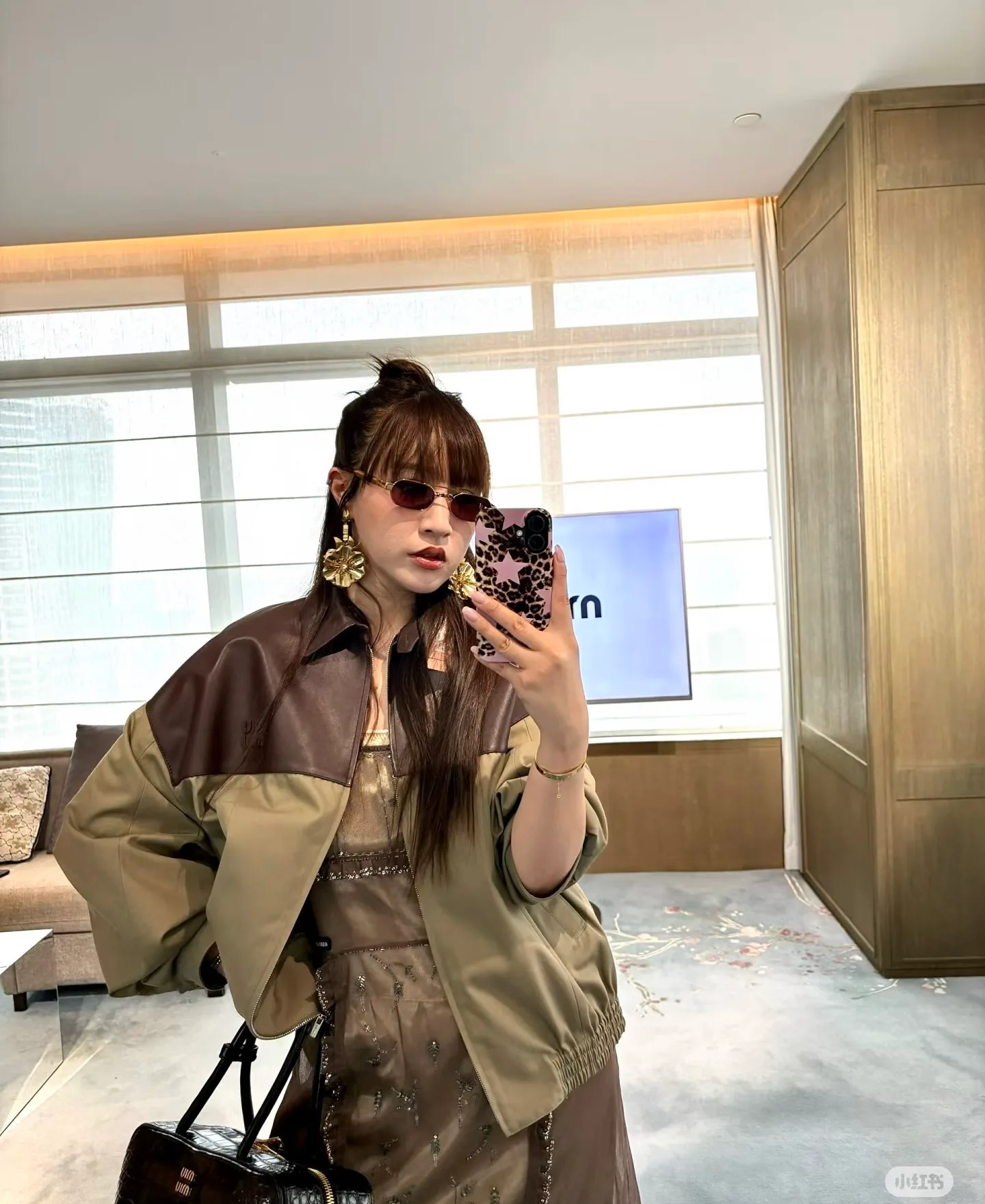 Куртки И Пуховики Женские Miu Miu 18600562
