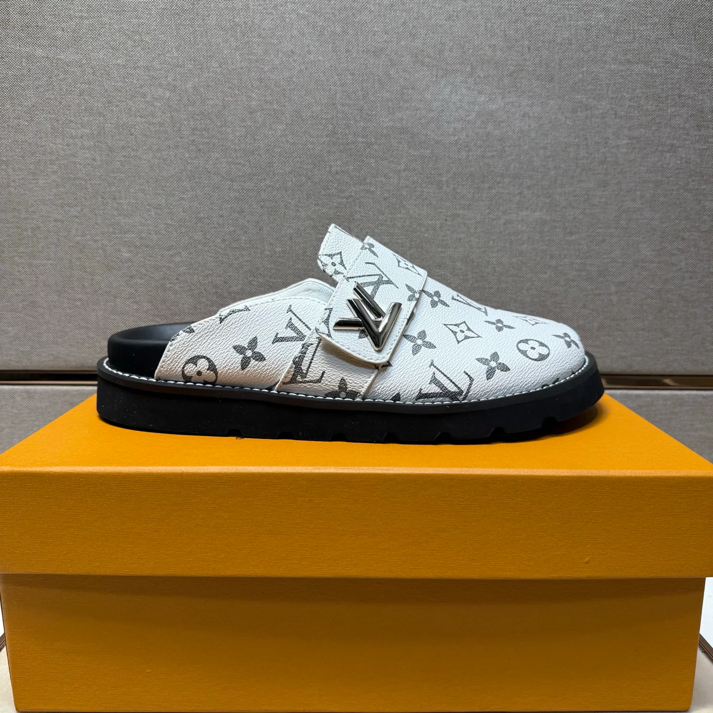 Мюли И Сабо Мужские Louis Vuitton 74102