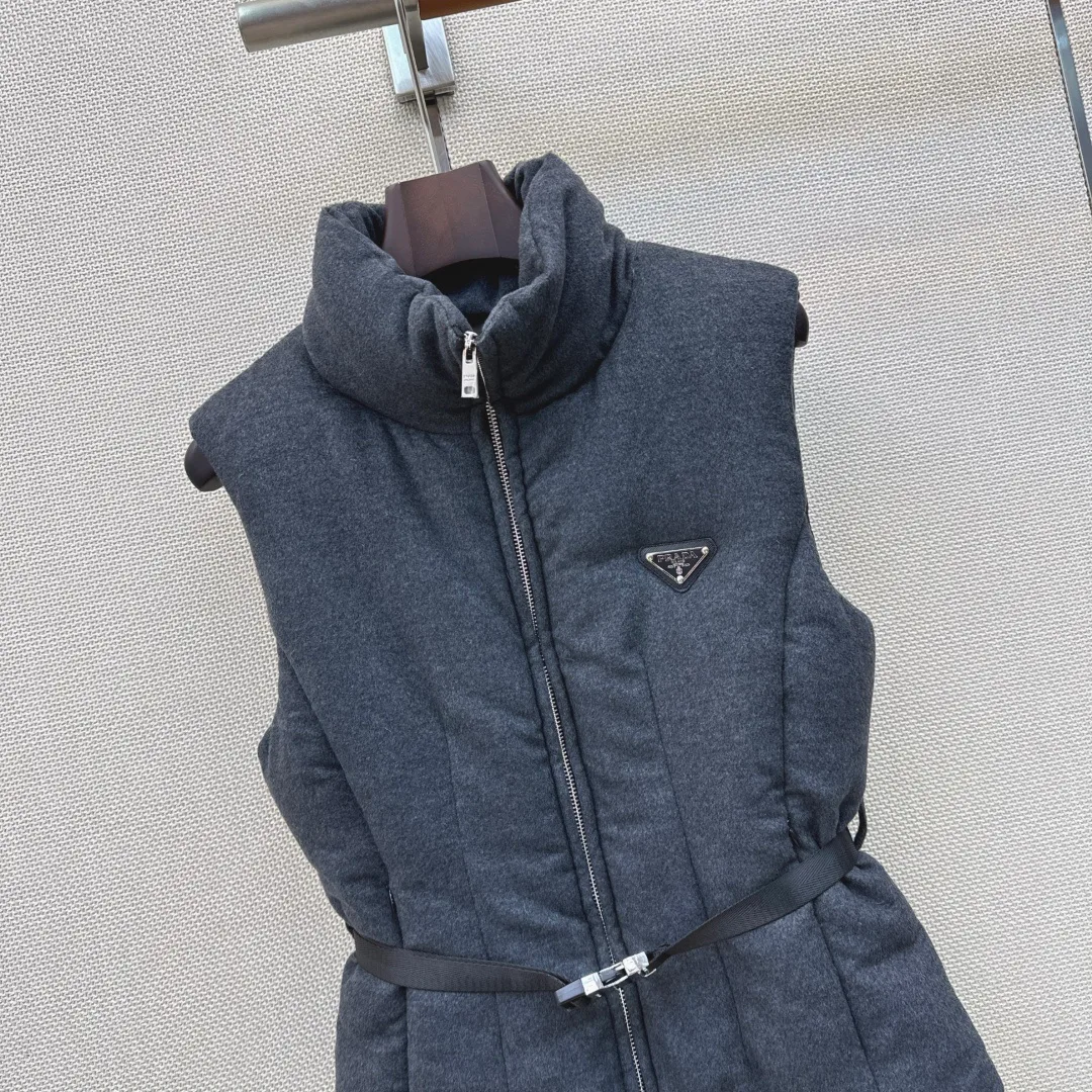 Жилеты Женские Prada 18882469