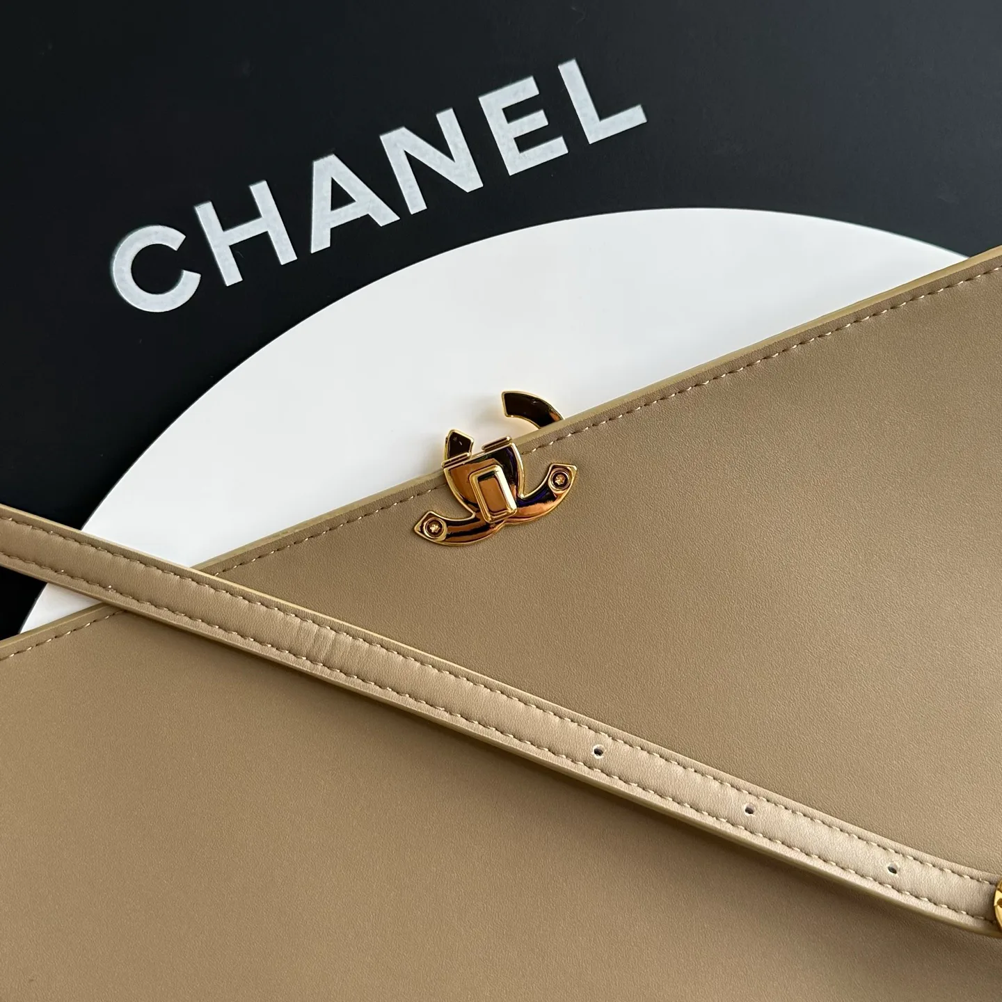 Классические Сумки Женские Chanel 18058418