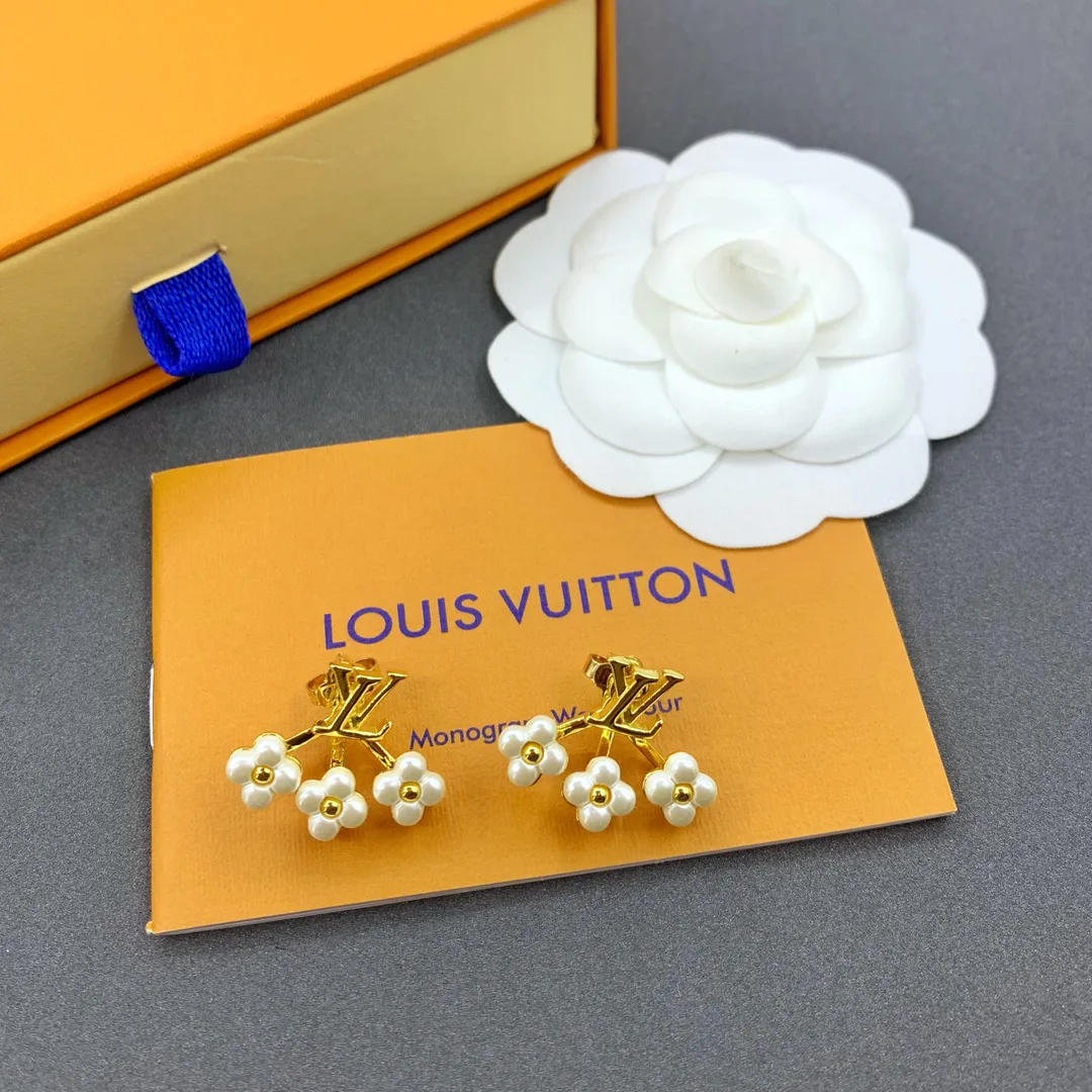 Бижутерия Louis Vuitton 4048
