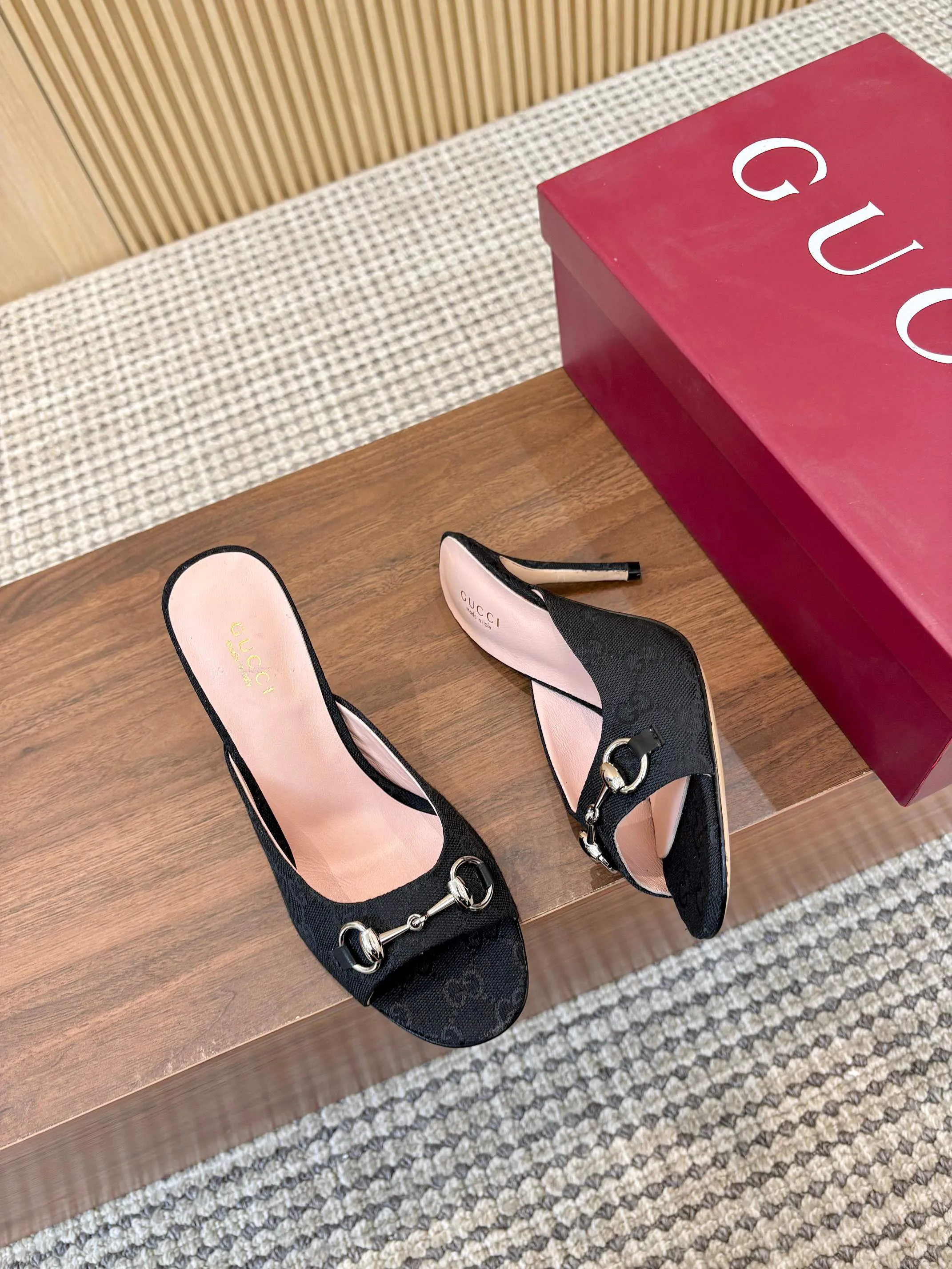 Босоножки Женские Gucci 11529299