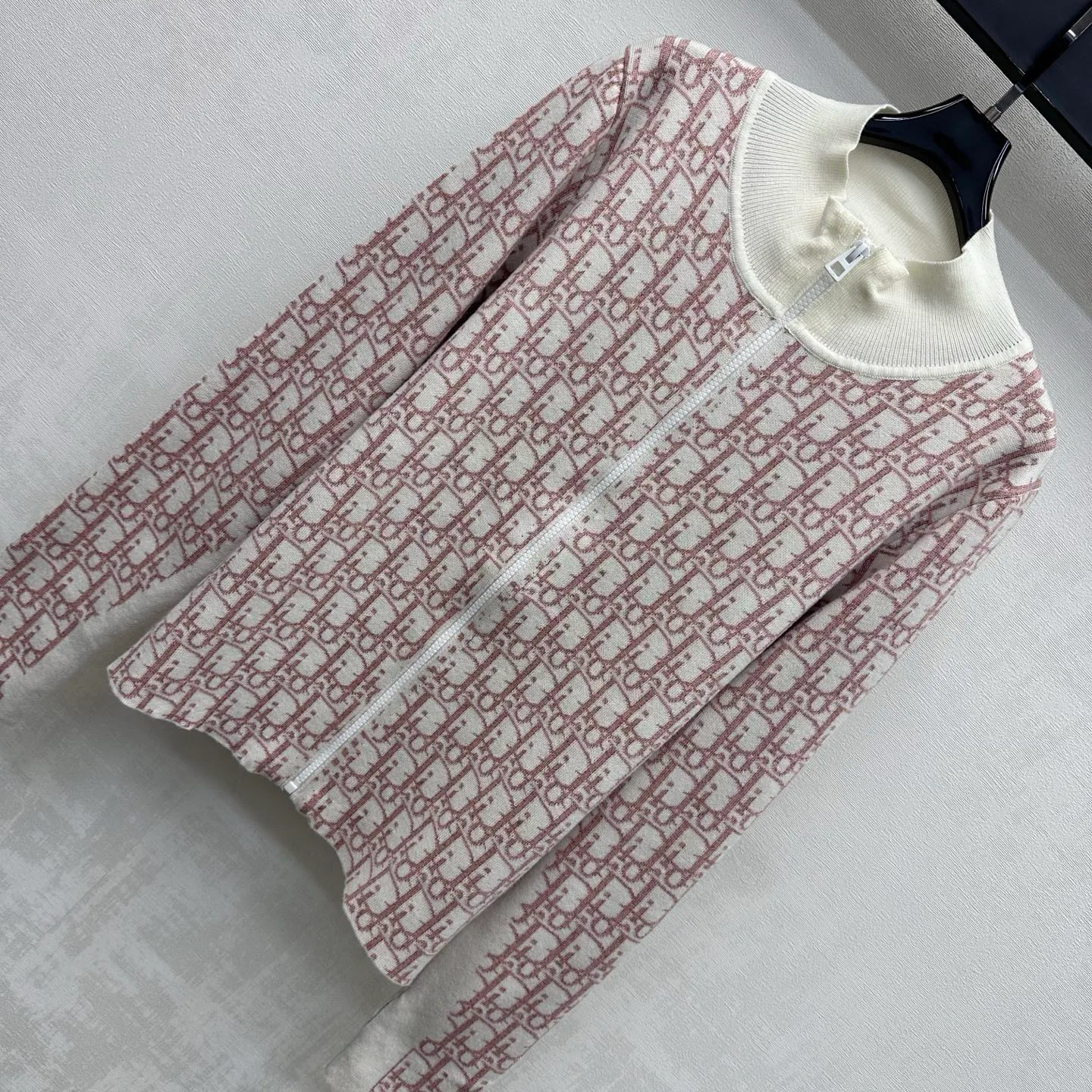 Джемперы И Свитеры Женские Christian Dior 18807035