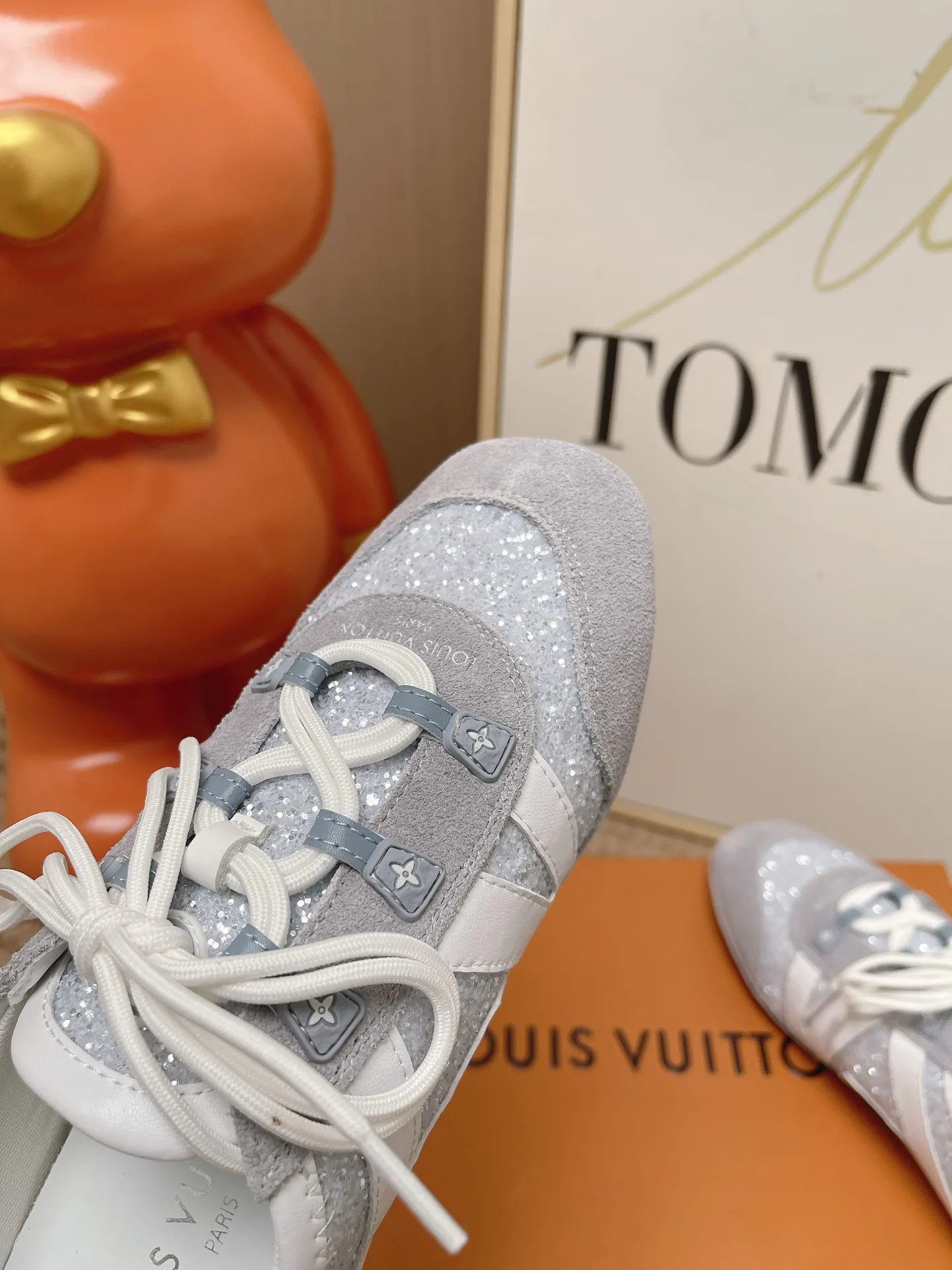 Кроссовки Женские Louis Vuitton 17571638