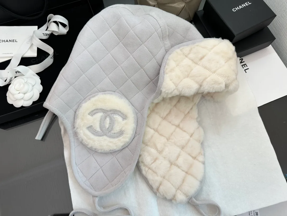 Головные Уборы Chanel 18347663