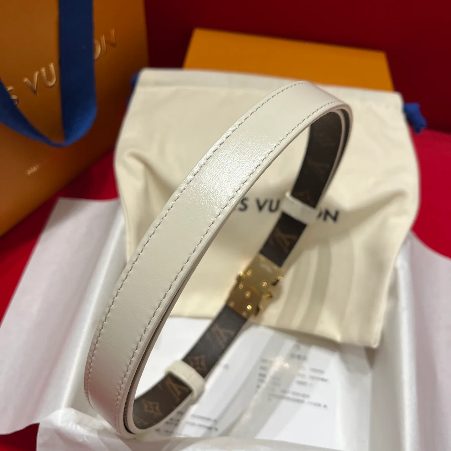 Ремни Louis Vuitton 17838520