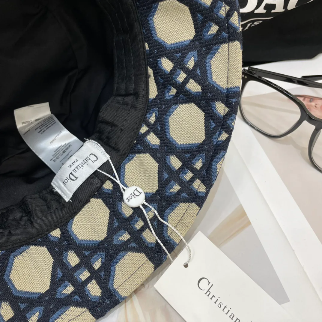 Головные Уборы Christian Dior 13294375