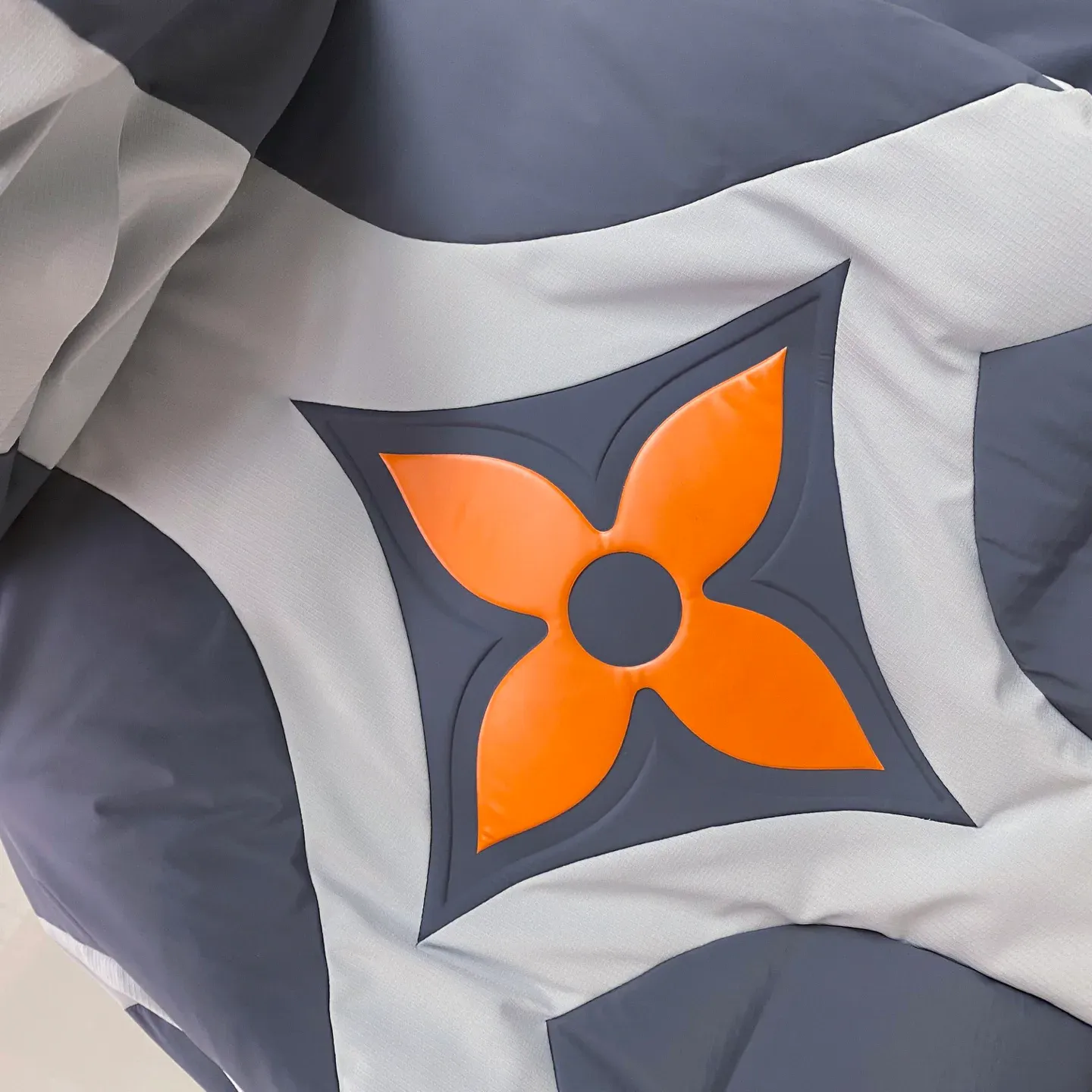 Куртки И Пуховики Мужские Louis Vuitton 1129735