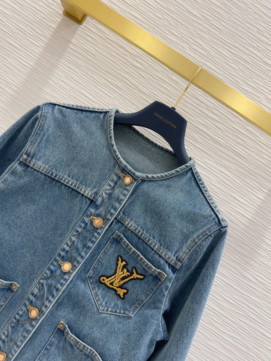 Куртки Женские Louis Vuitton 23984