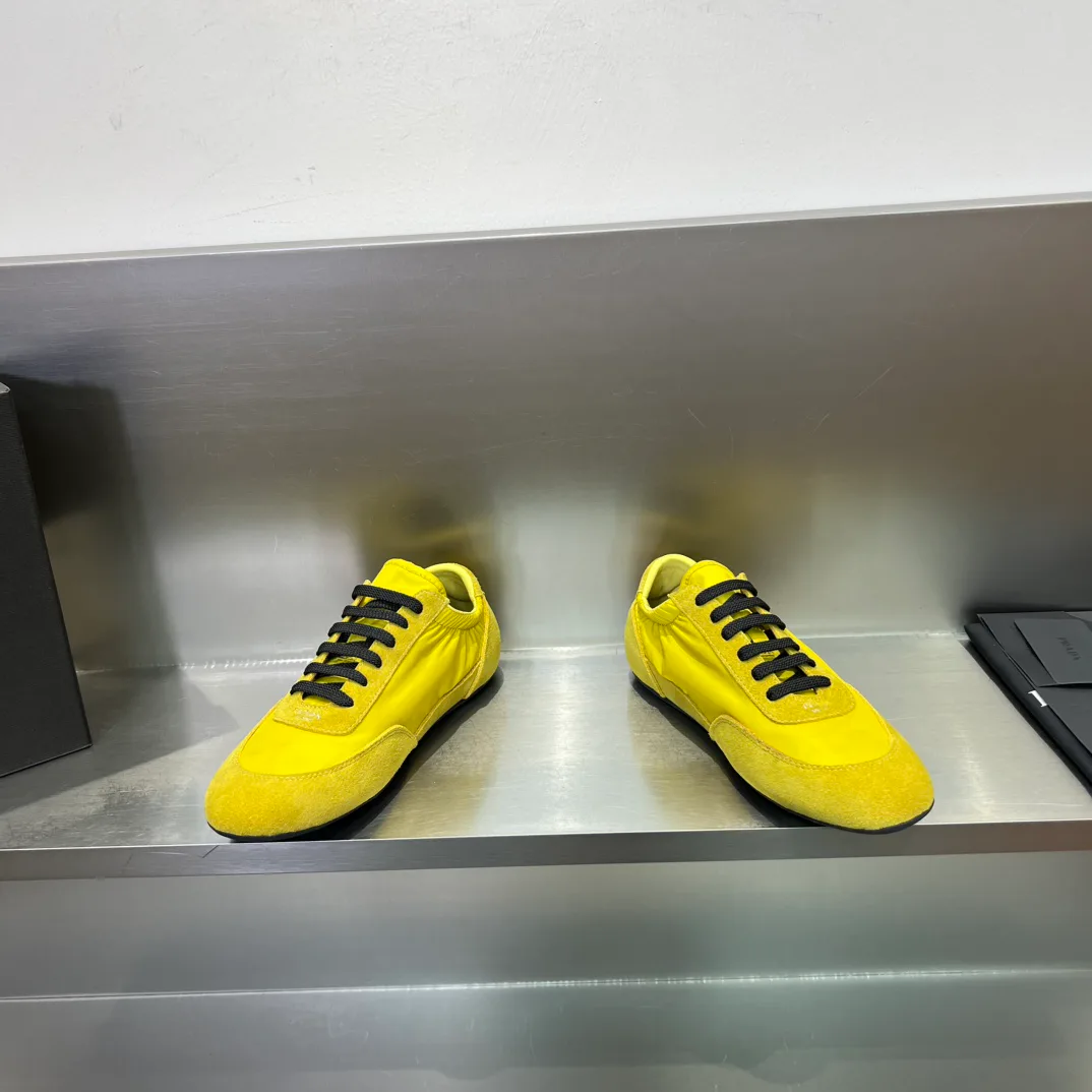 Кроссовки Женские Prada 4739