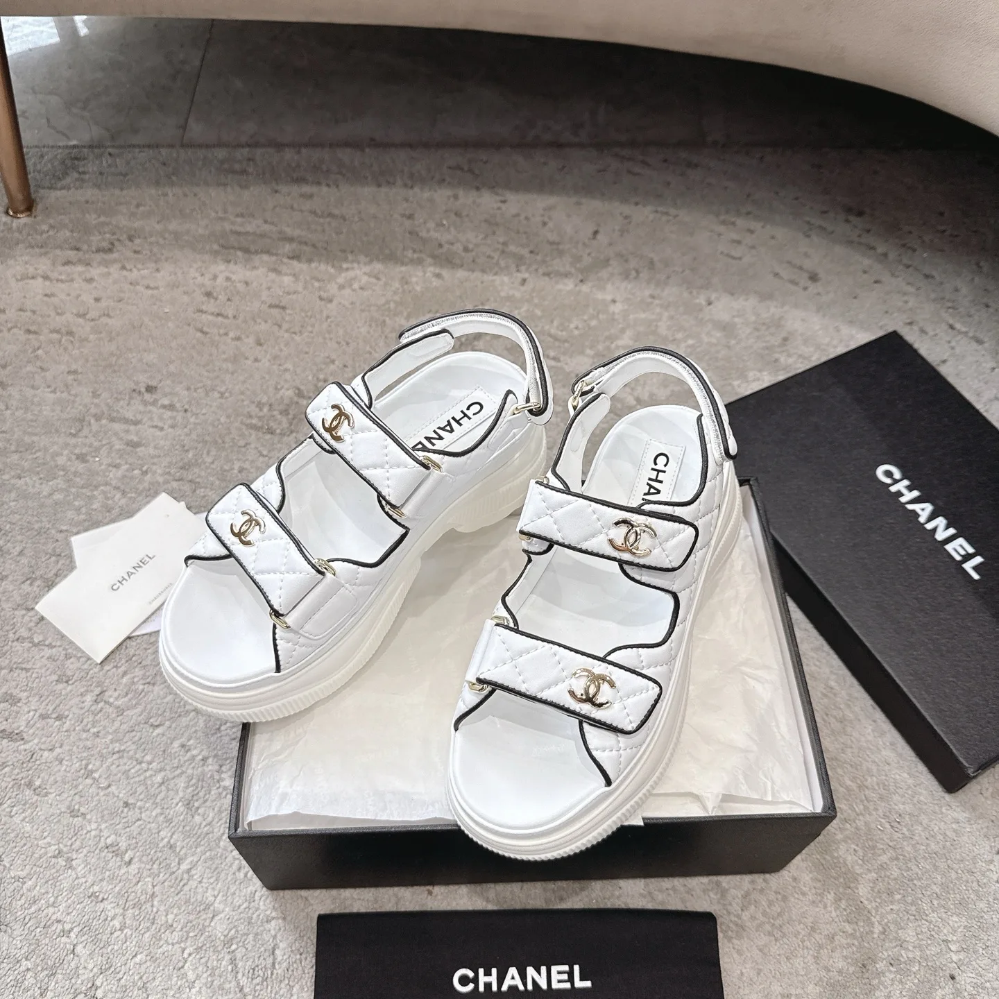 Босоножки Женские Chanel 17572326