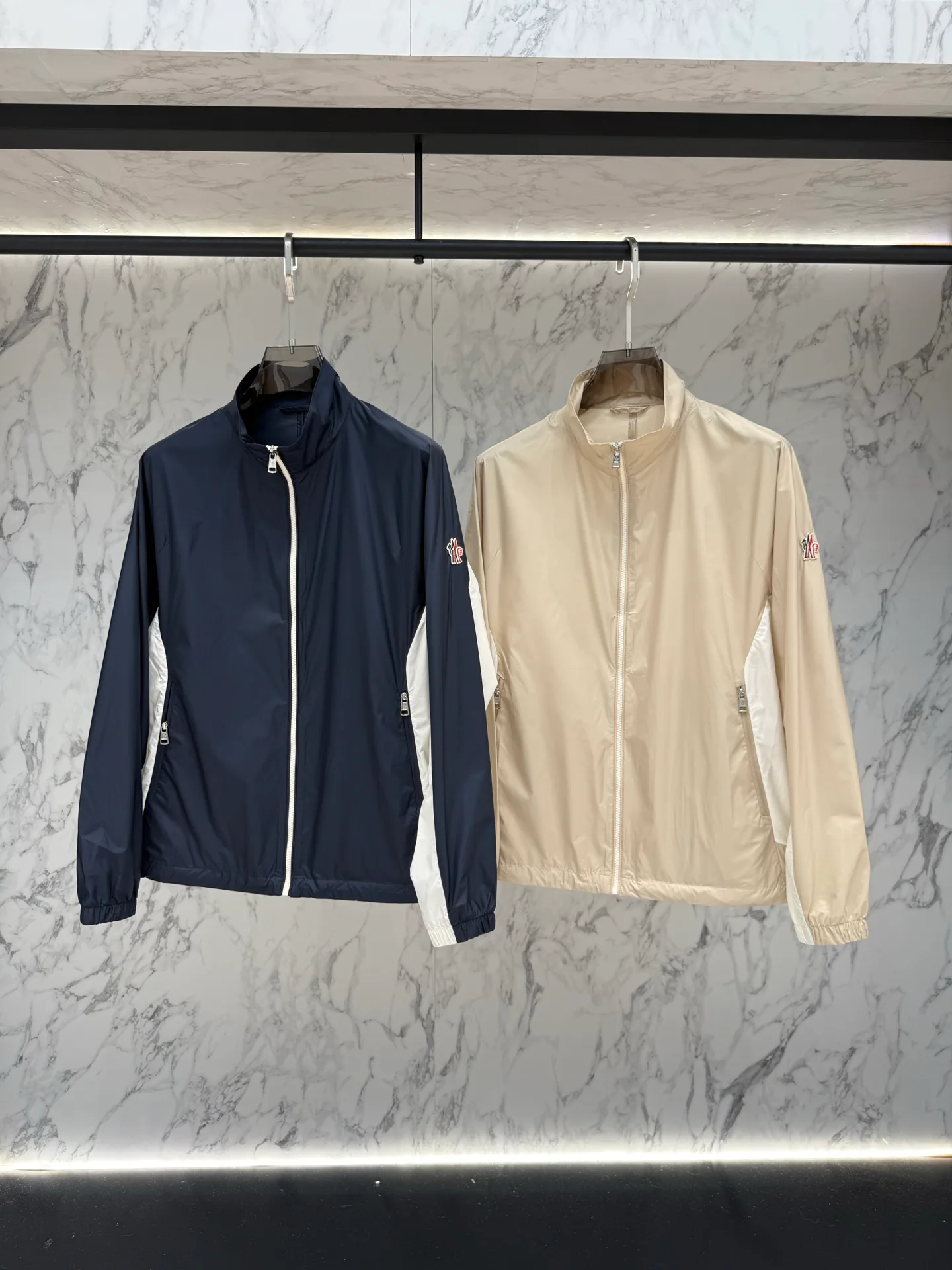 Куртки И Пуховики Мужские Moncler 11512962