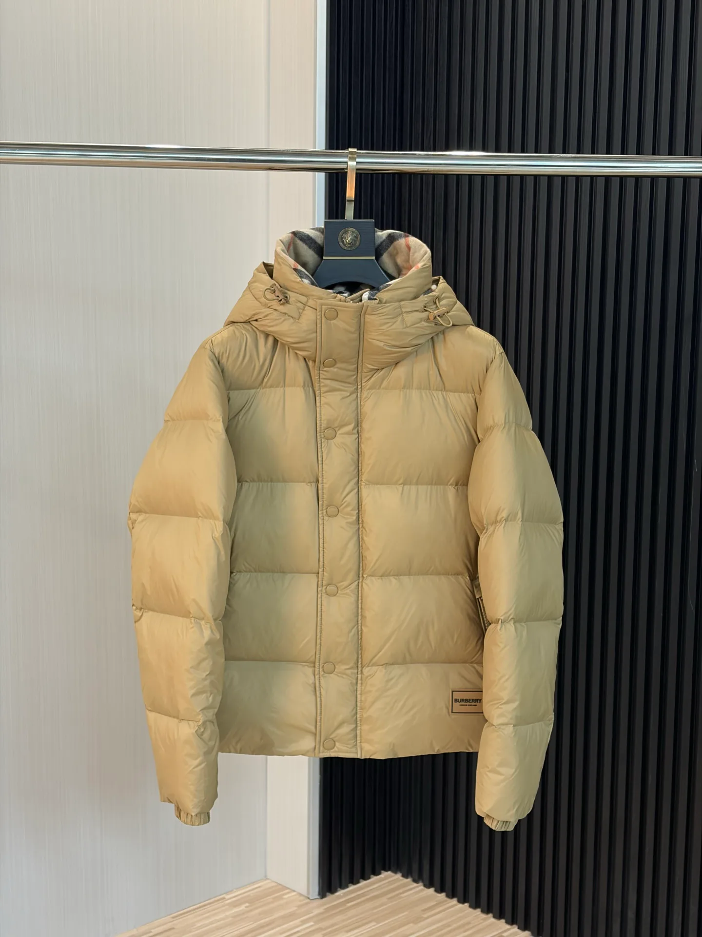 Куртки И Пуховики Женские Burberry 18706504