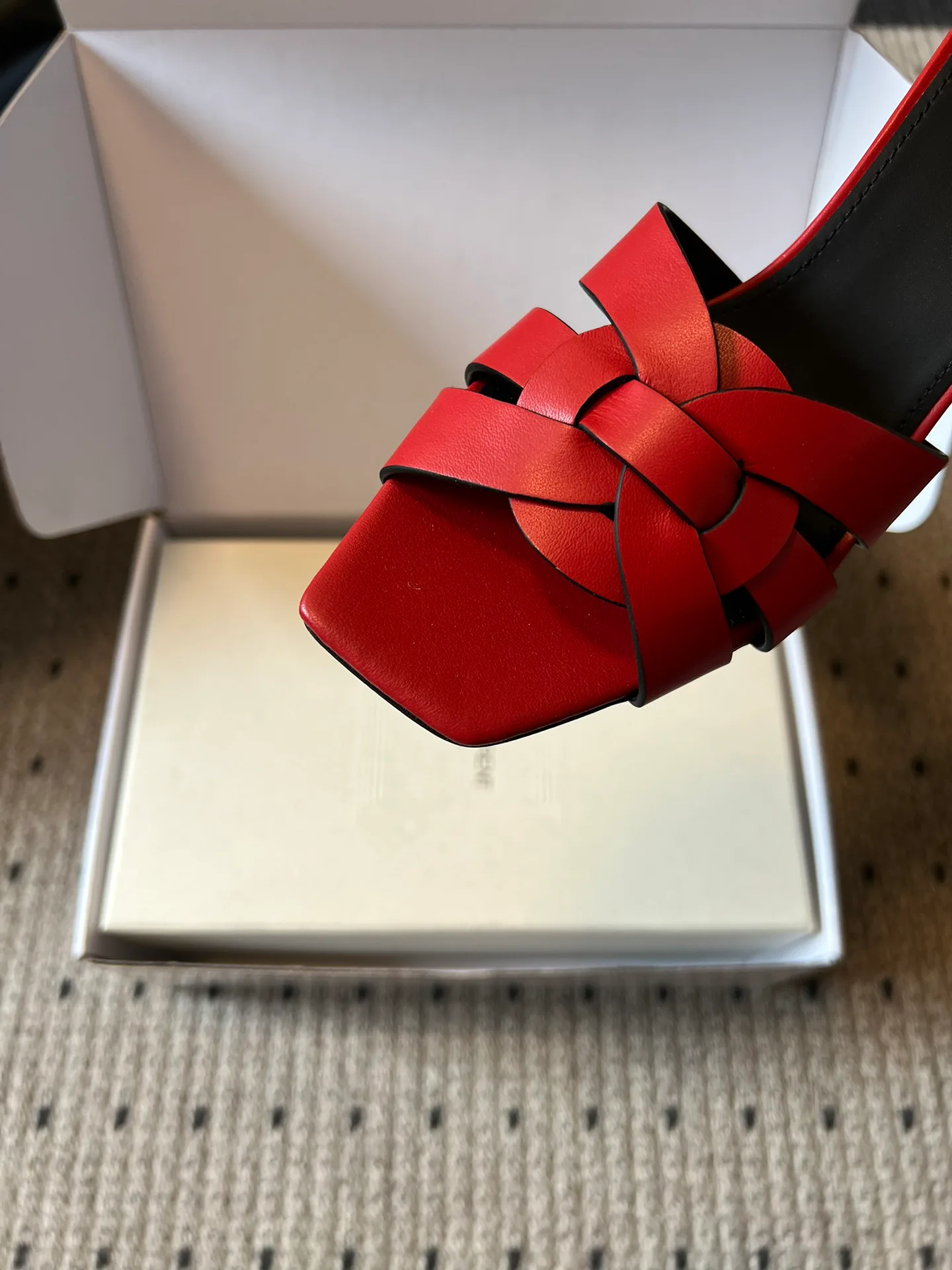 Босоножки Женские Saint Laurent 11239395