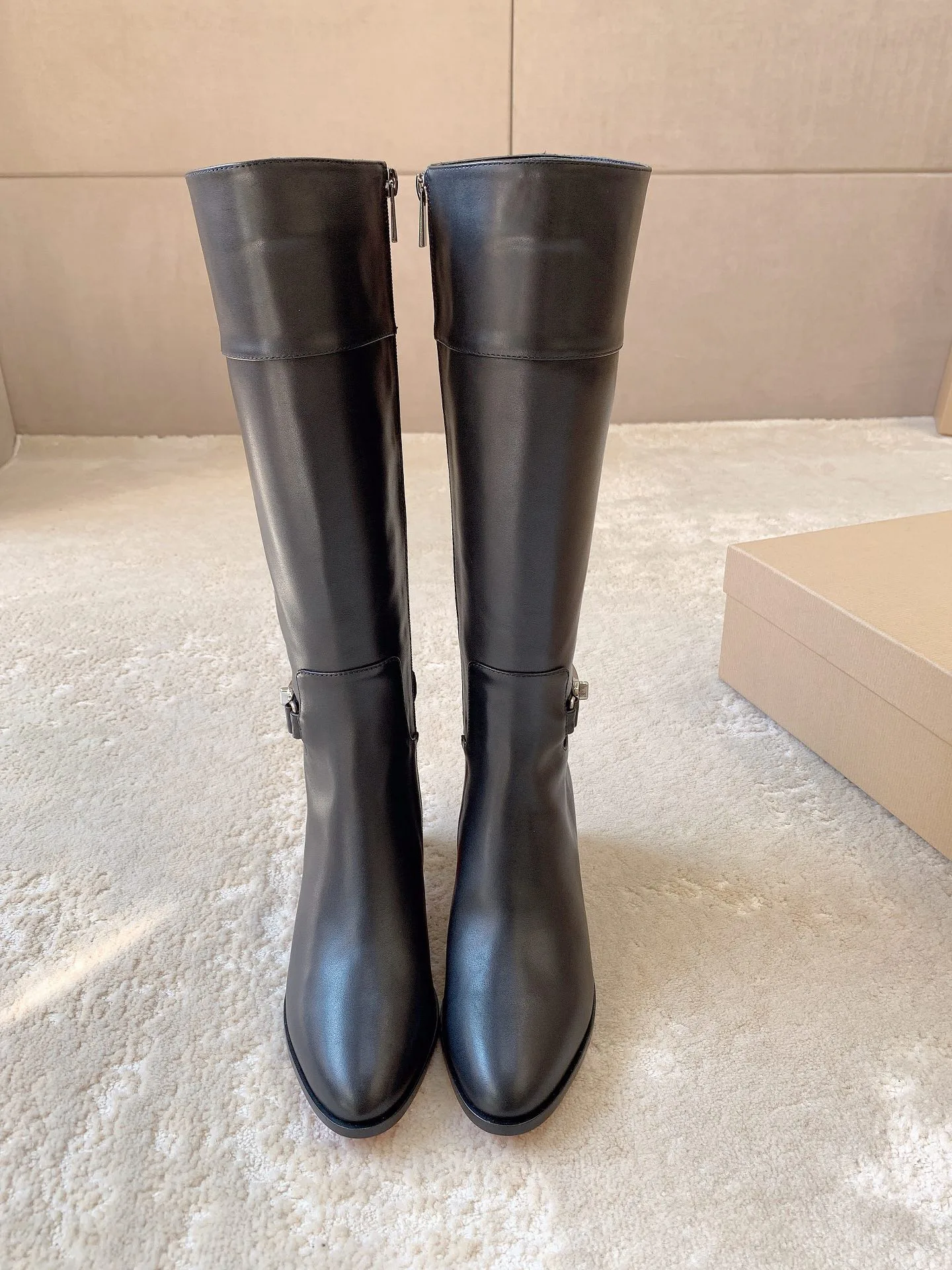 Сапоги Женские Christian Louboutin 17962834