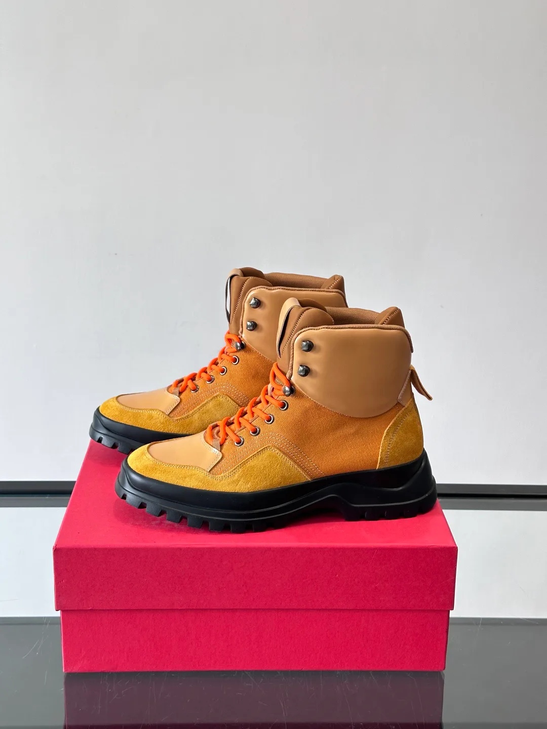 Ботинки Женские Salvatore Ferragamo 241801