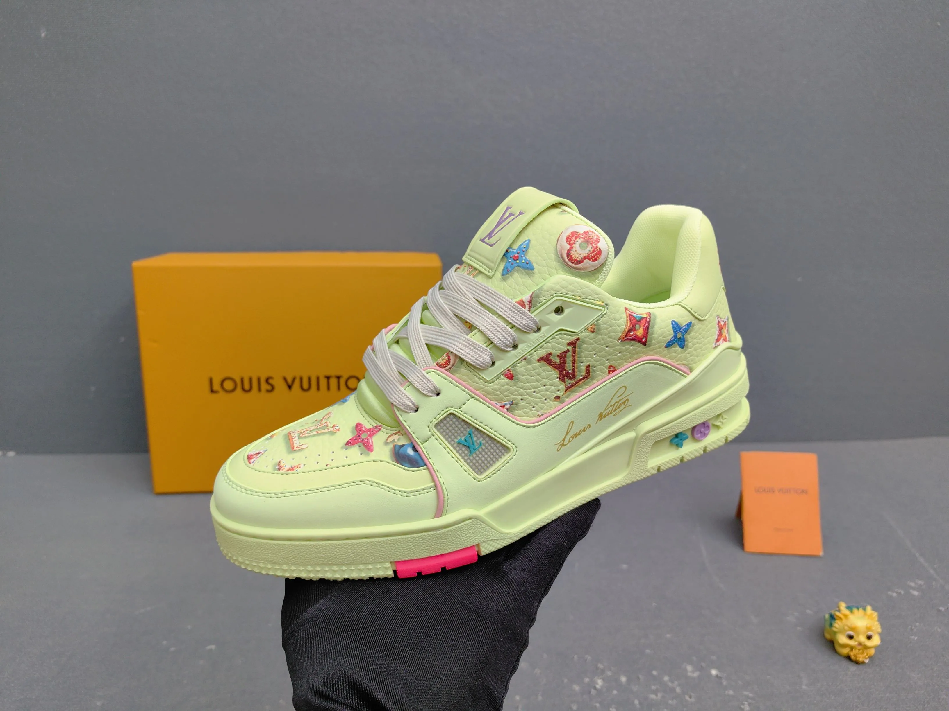 Кроссовки Женские Louis Vuitton 1434495