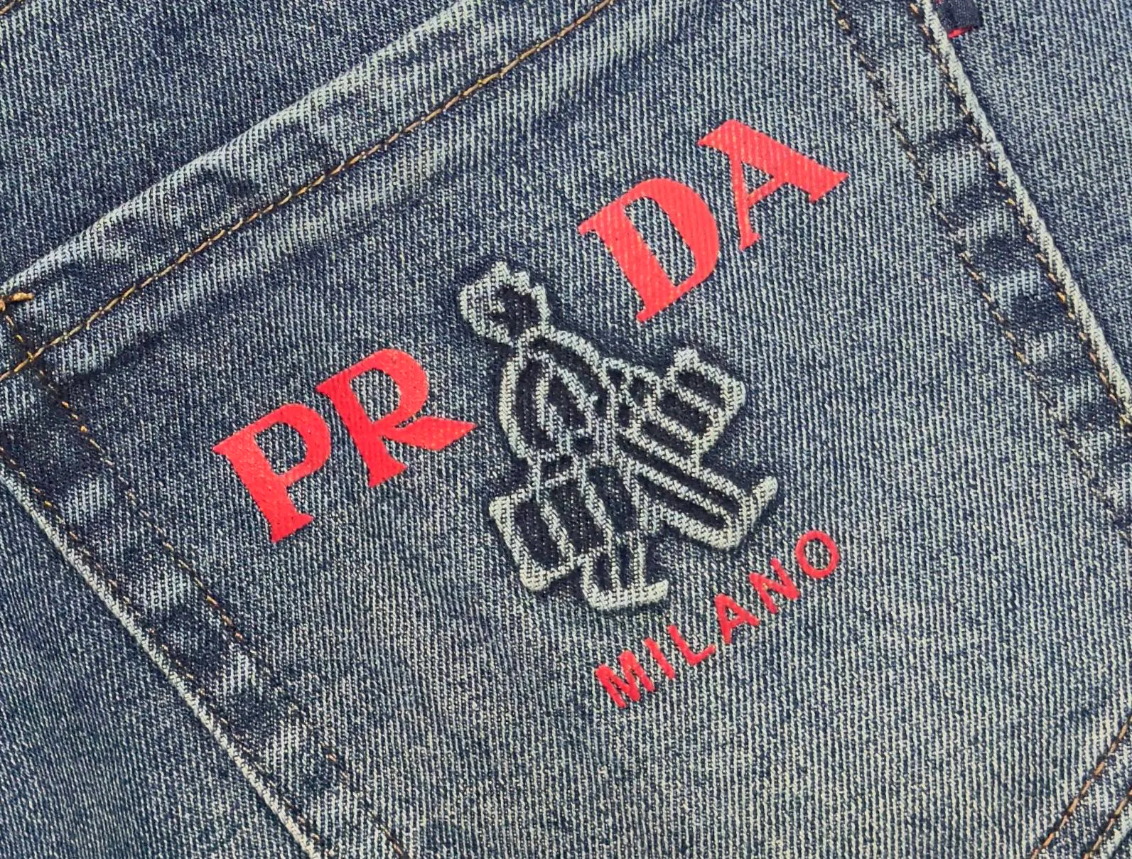 Джинсы Мужские Prada 18098305